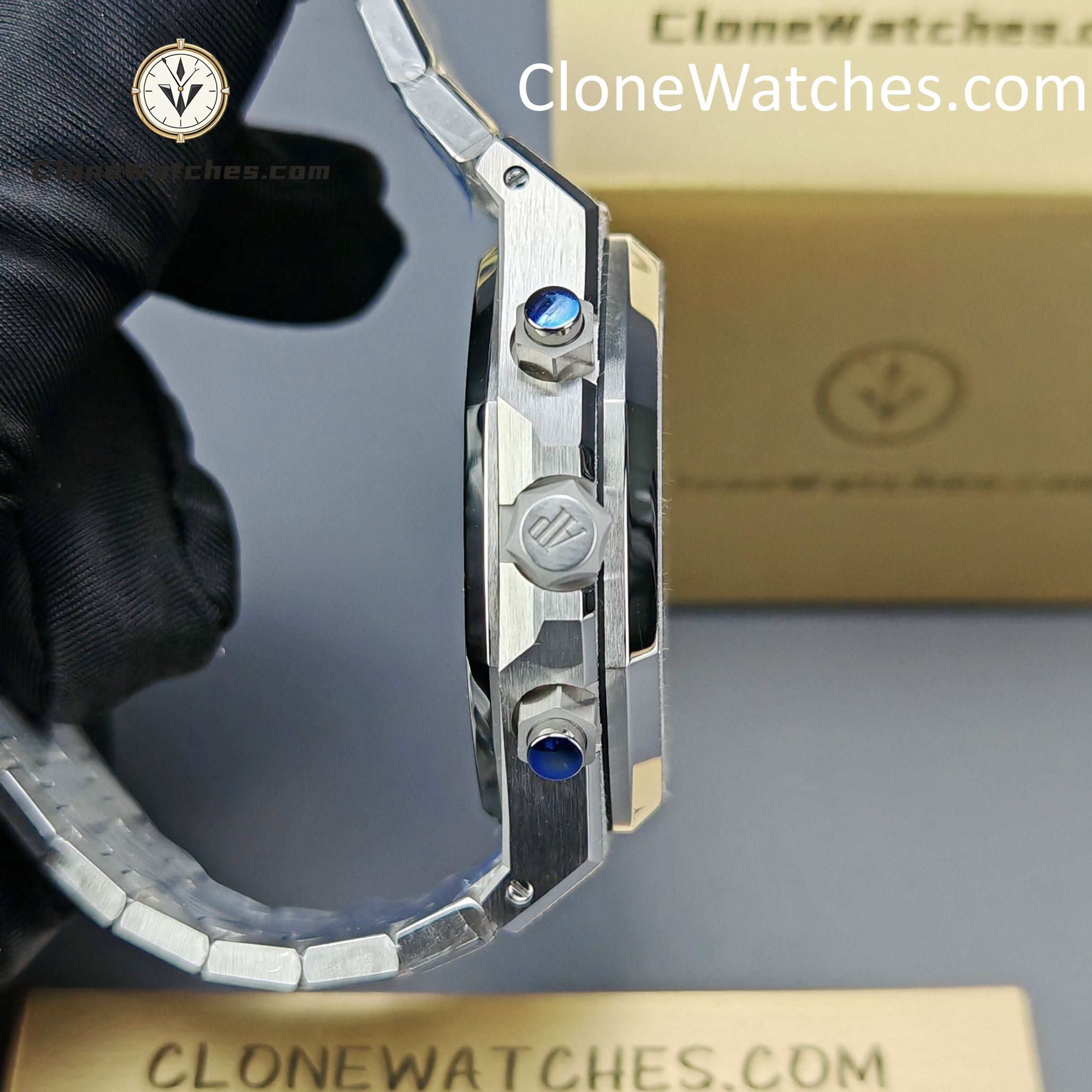 Audemars Piguet Super Clone Watches 1:1 Royal Oak Smoky Blue Dial 26240BA Selfwinding Chronograph