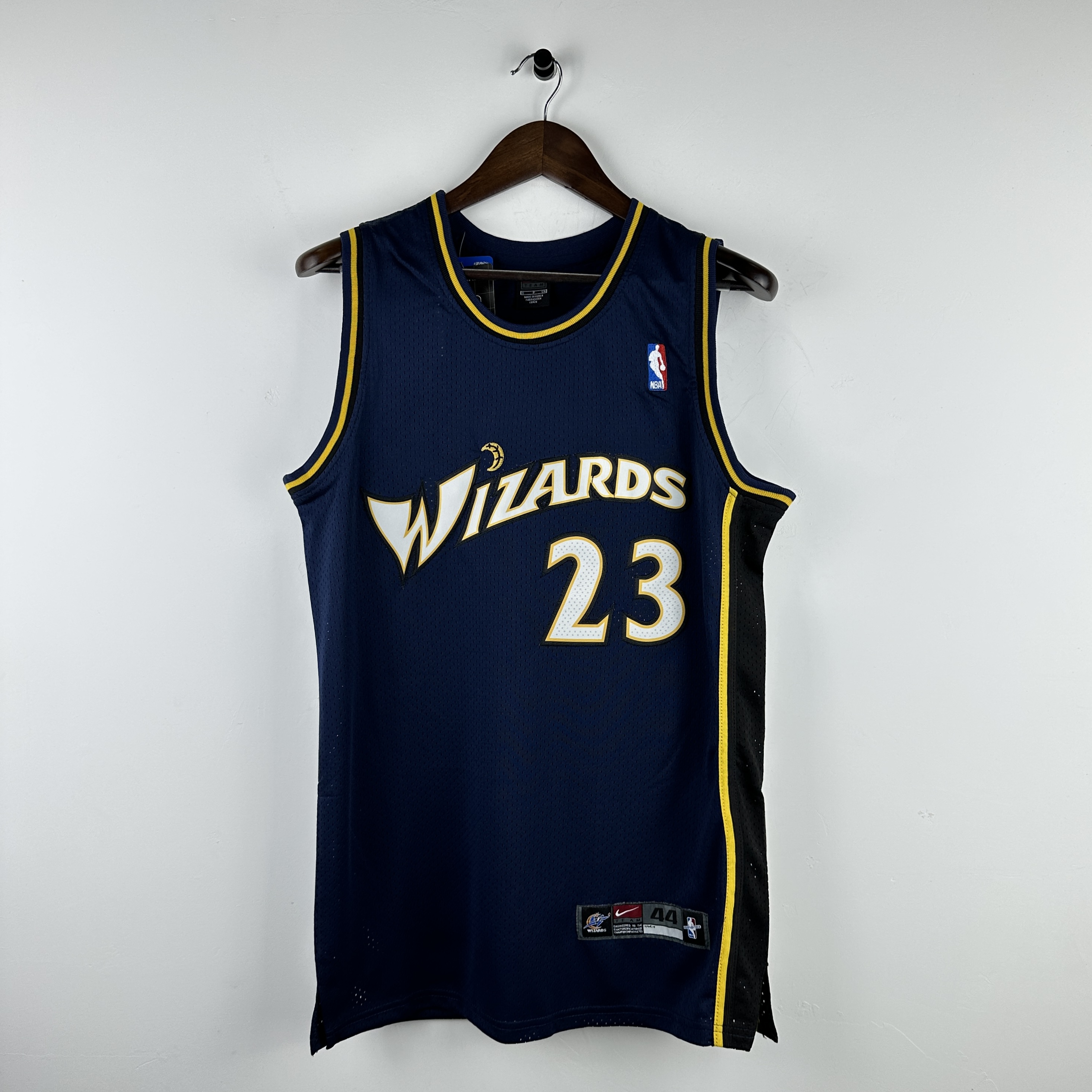 Embroidered MN Retro Jersey Wizards Navy No. 23 Jordan