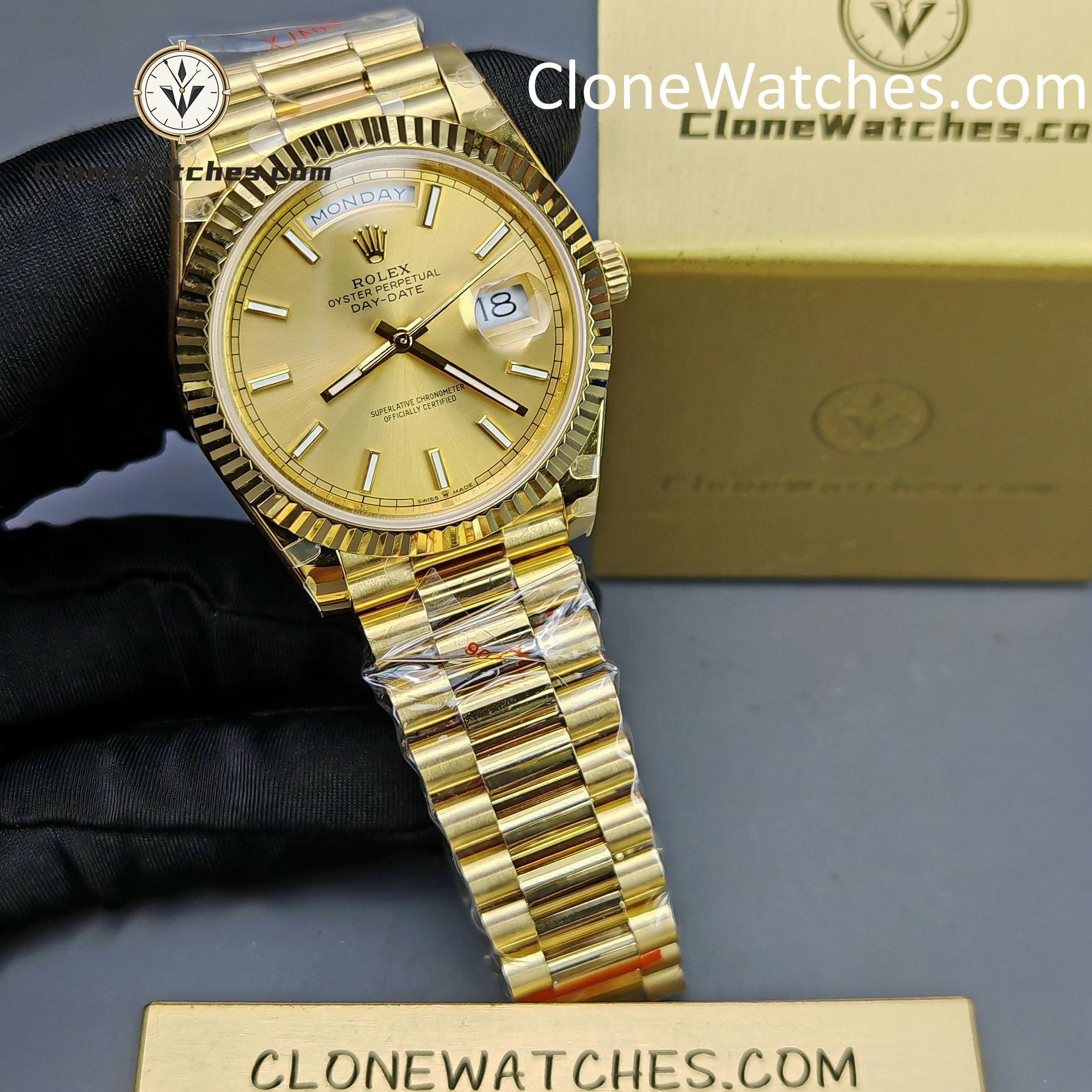 Rolex Super Clone Watches 1:1 Day Date 18K Gold 40mm m228238-0003 3255 Movement