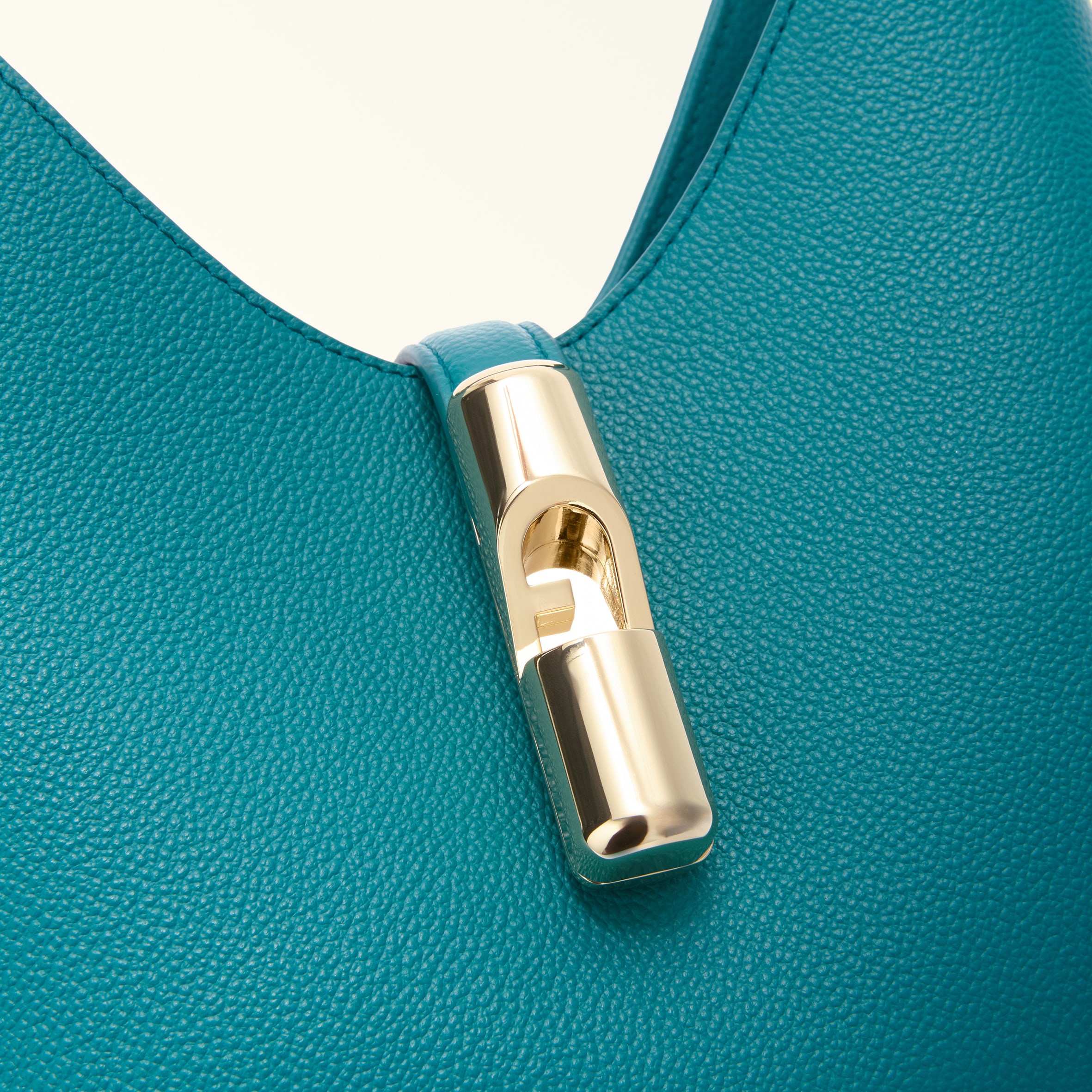 Furla Goccia Shoulder Bag S