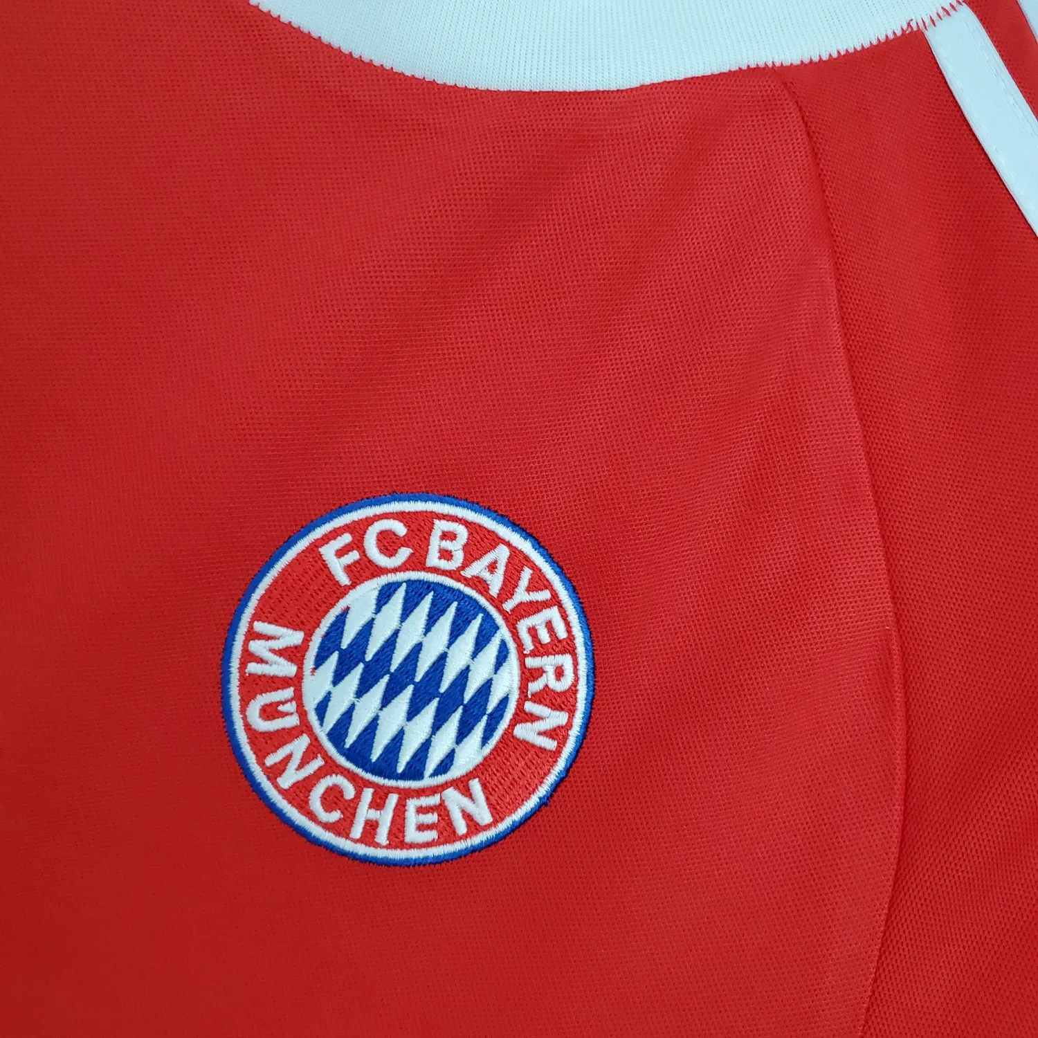 2000/01 Bayern Munich home retro jersey - fans edition