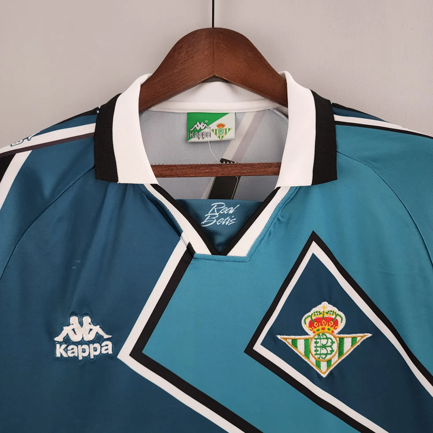 1995/97 Real Betis away retro jersey - Fans Edition