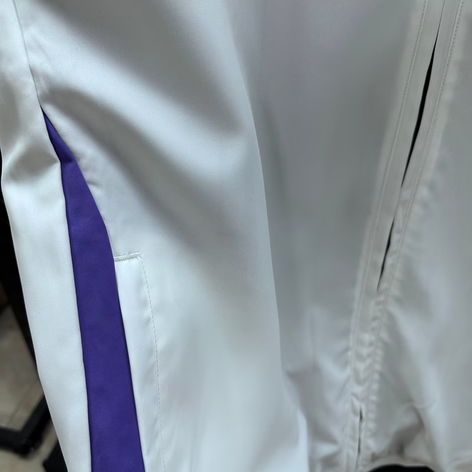 2025/26 German black and white double-faced windbreaker