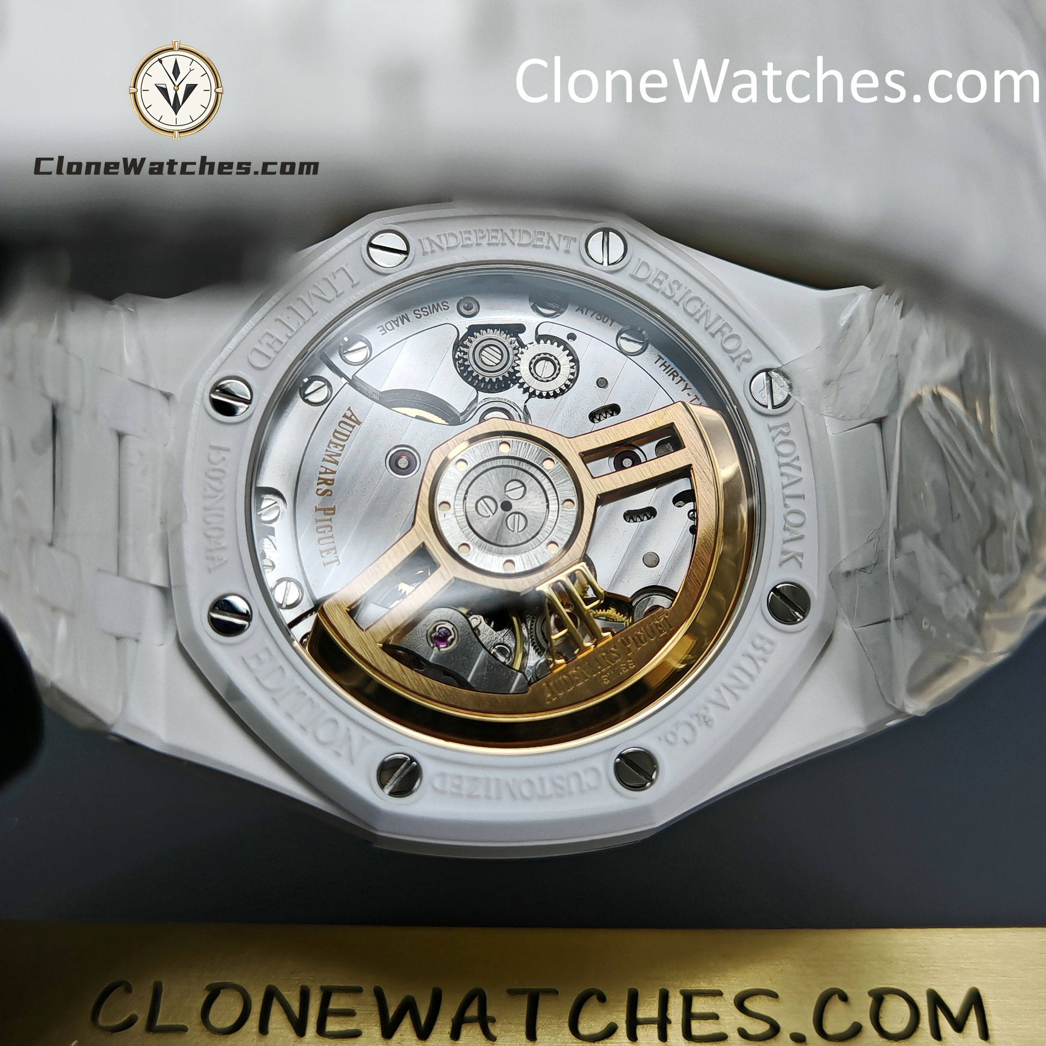 Audemars Piguet Super Clone Watches 1:1 Royal Oak White Ceramic 15500 White Dial 41MM