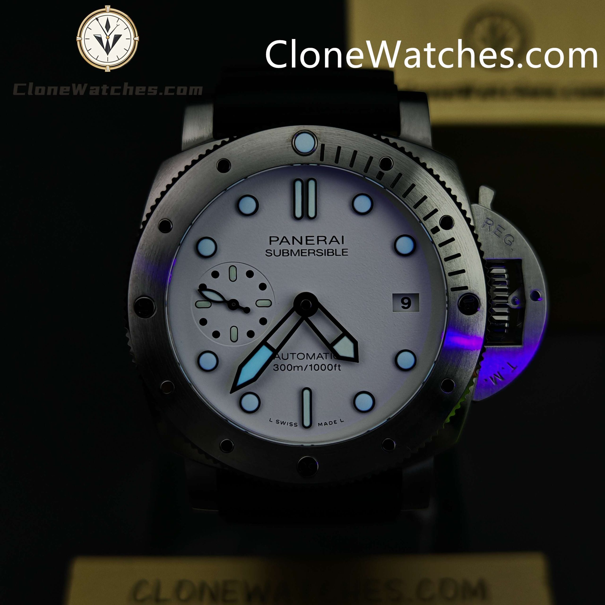 Panerai Super Clone Watches 1:1 Submersible PAM02223 White Dial