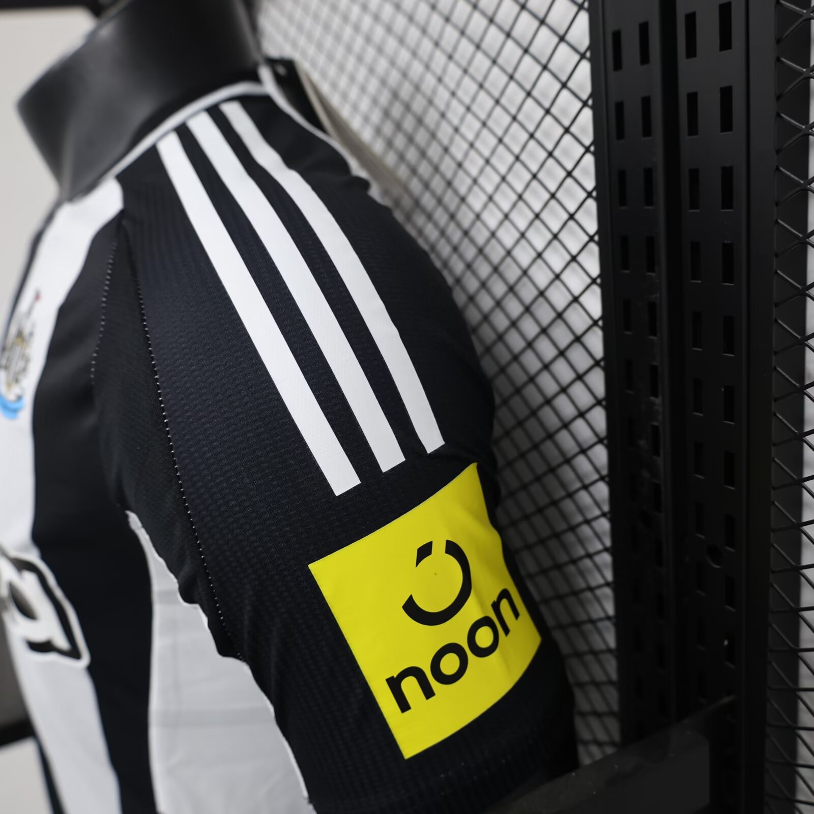 2024/25 Newcastle United Home Player Jersey 1:1 Thailand Quality