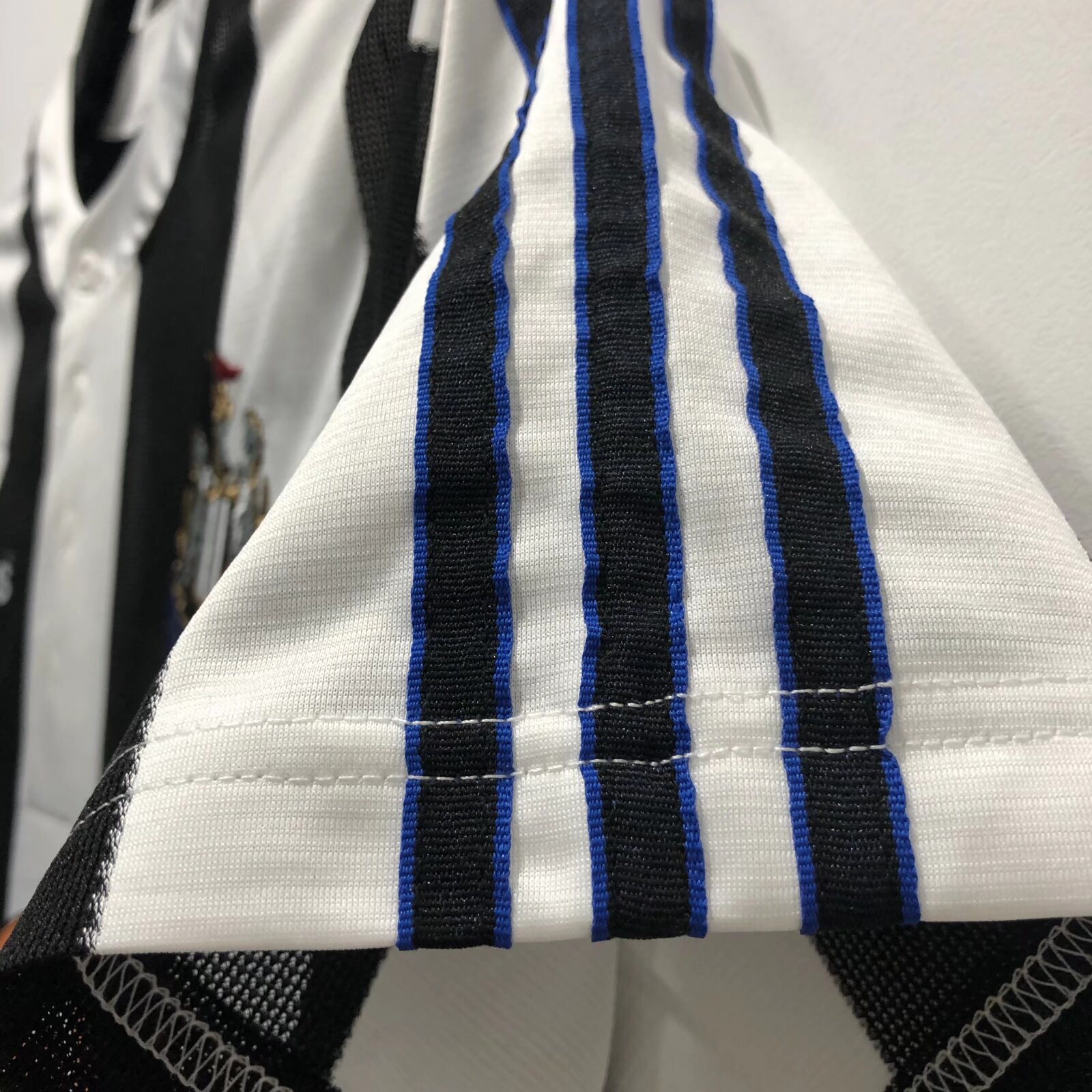 1995/97 Newcastle United Home Retro Shirt - Fans Edition