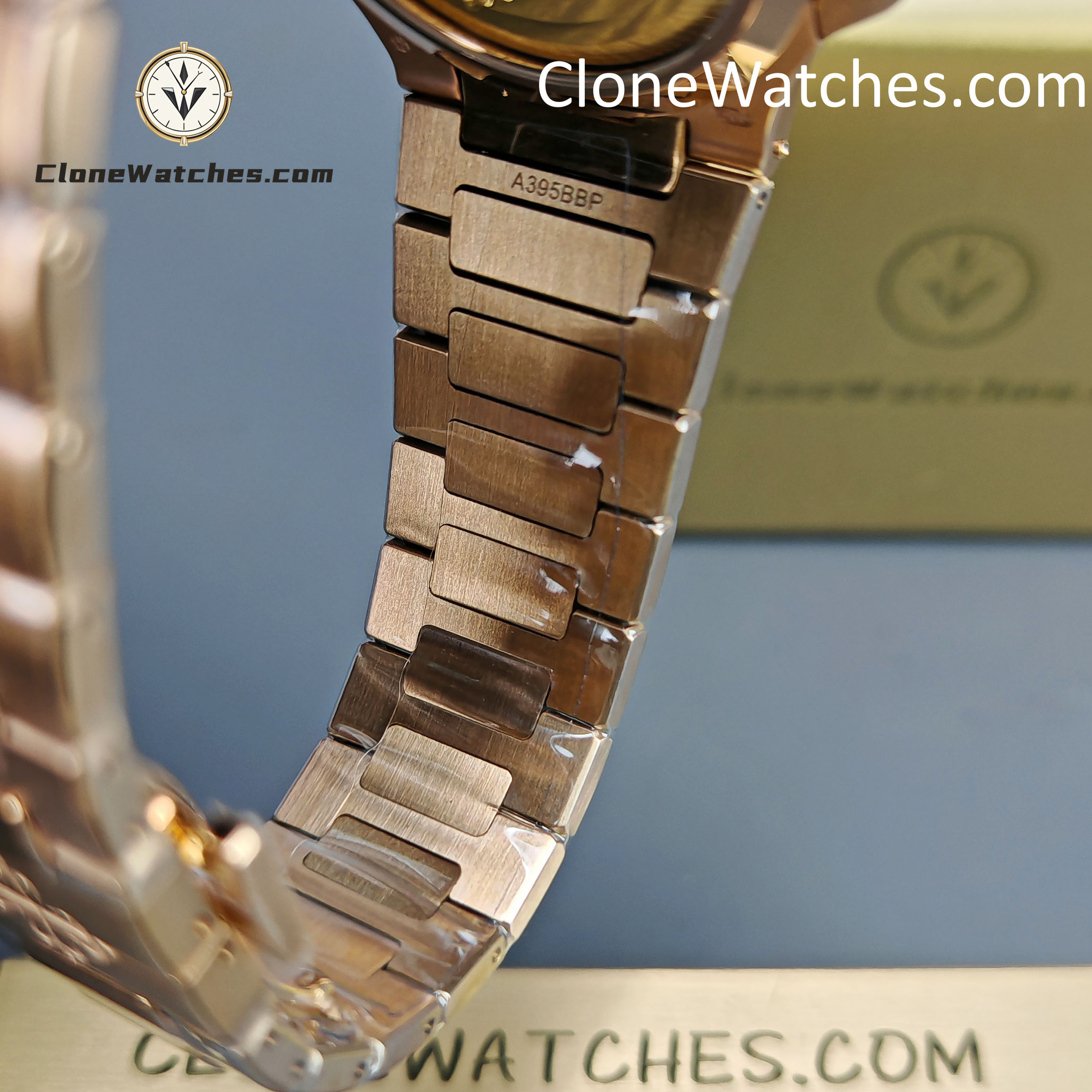 Patek Philippe Super Clone Watches 1:1 Nautilus Rose Gold 7118/1R-001 35.2 mm