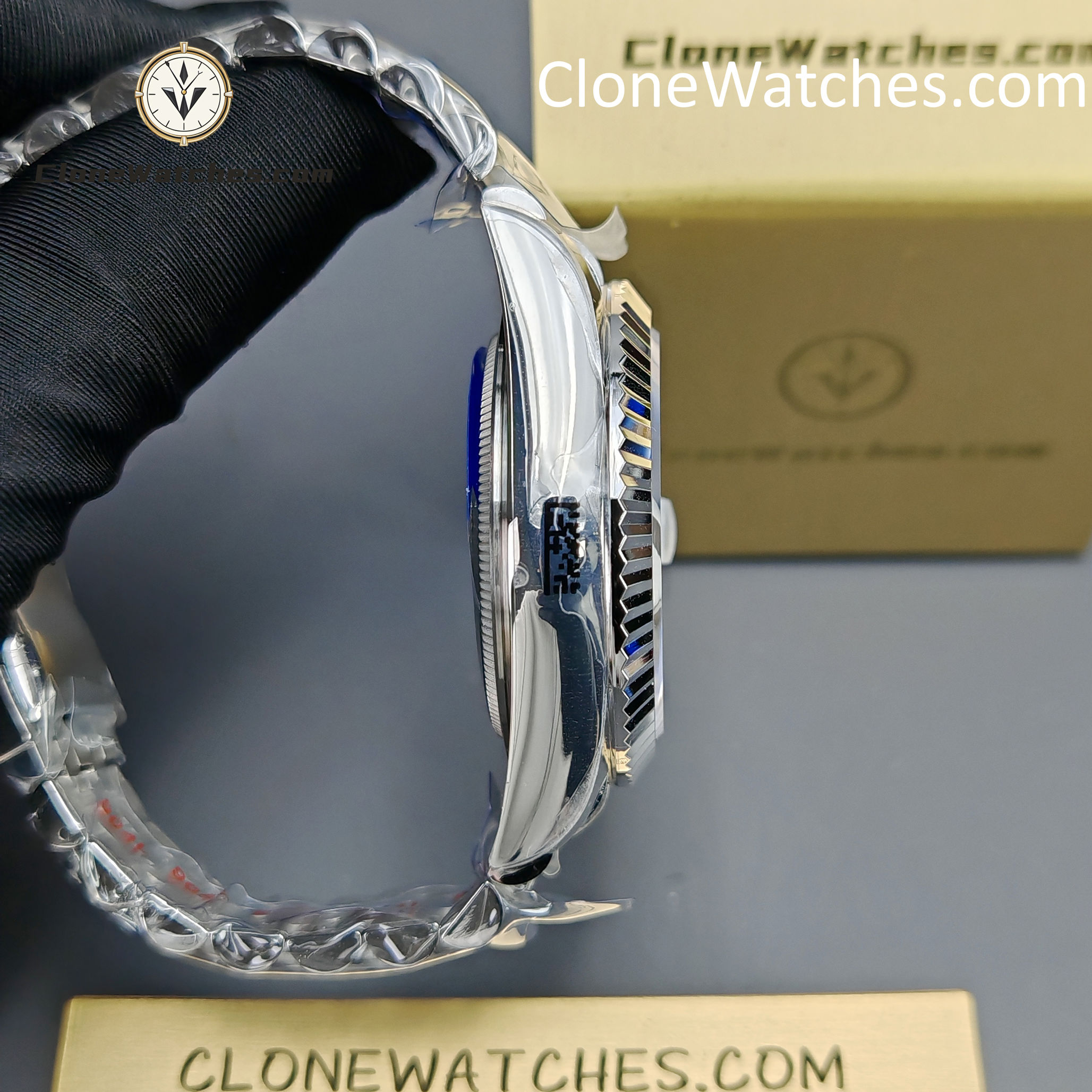 Rolex Super Clone Watches 1:1 Sky Dweller Blue Dial Jubilee M336934 9002 Movement