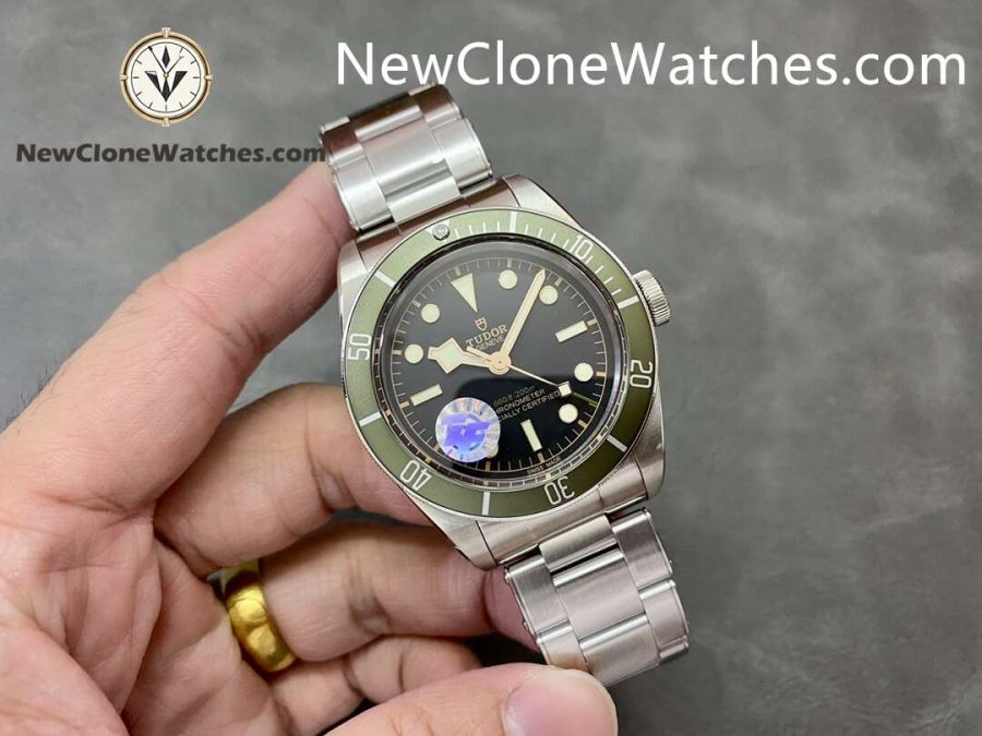 Tudor Super Clone Watches 1:1 Black Bay m79230g-0001 Black Dial 41mm