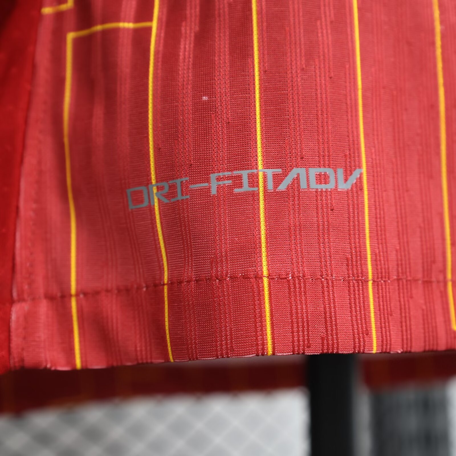 2024/25 Liverpool Home Shirt - Player Edition