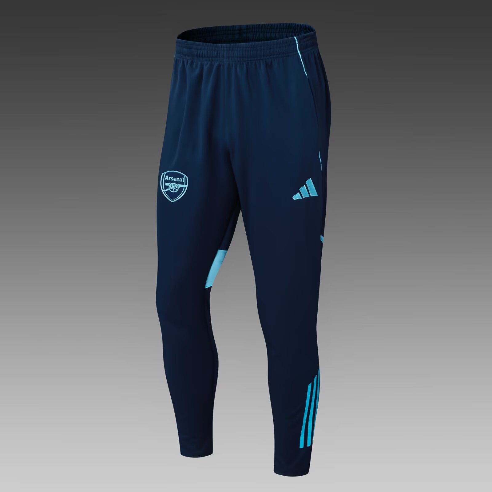 2025/26 Arsenal light blue training kit
