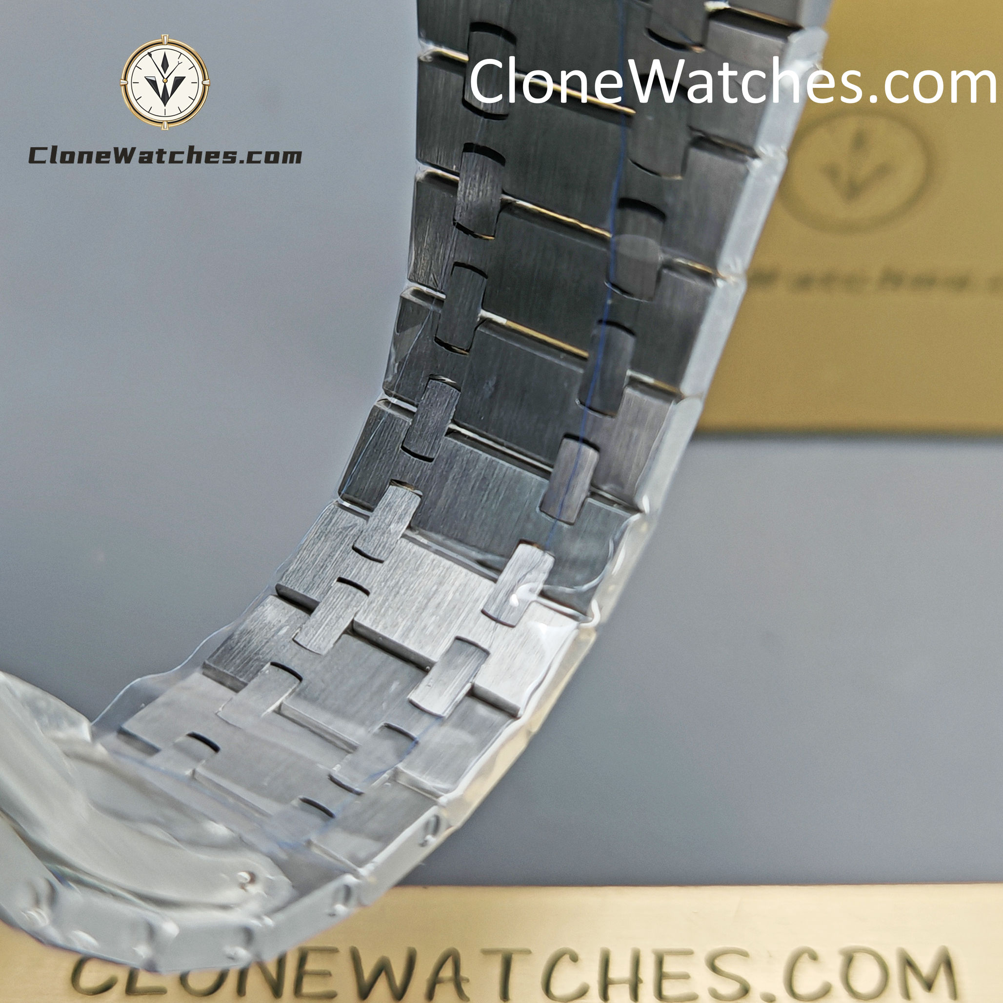 Audemars Piguet Super Clone Watches 1:1 Royal Oak Grey & Black Dial 26240BC Selfwinding Chronograph