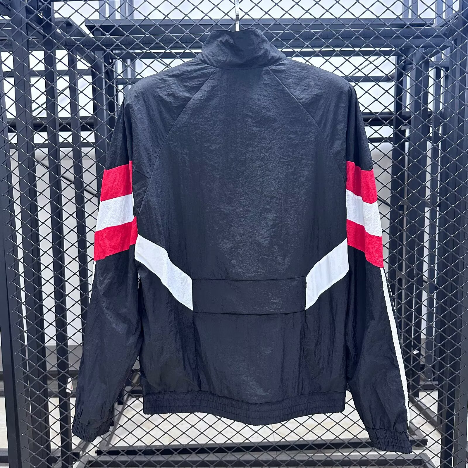 Manchester United retro windbreaker