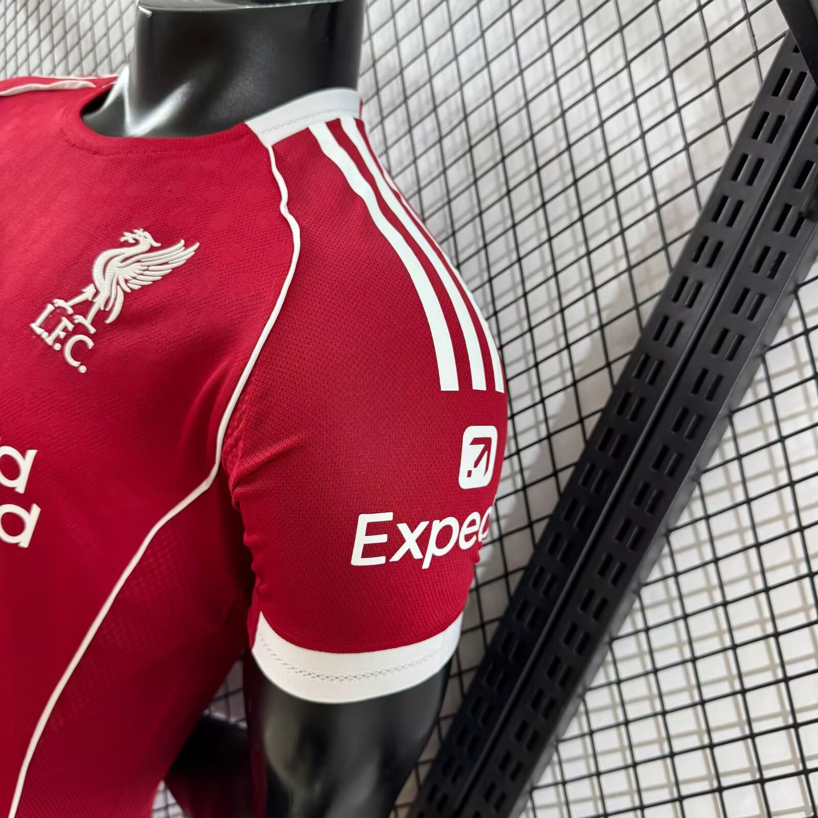 2025-26 Liverpool Home Shirt - Player Edition