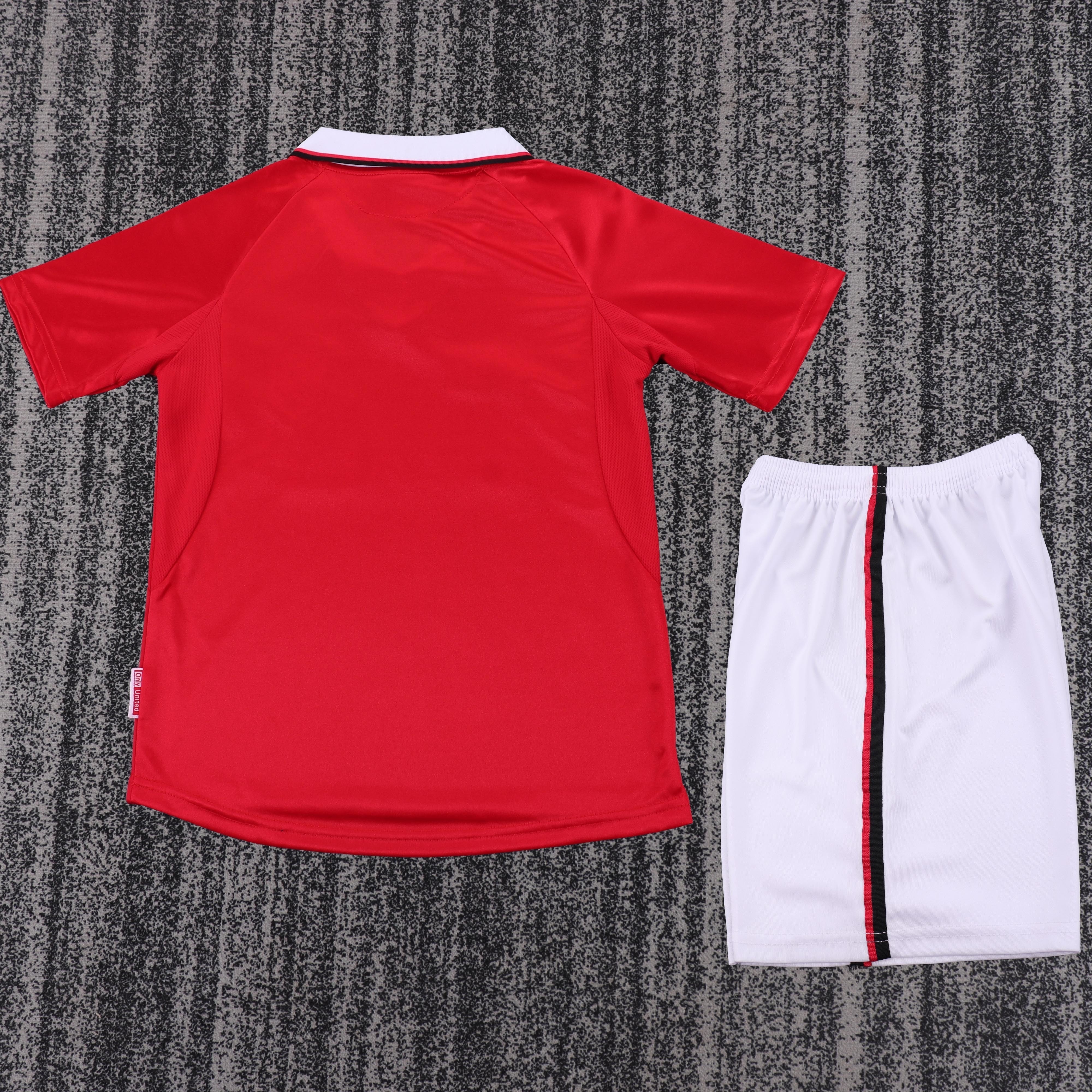 1999-00 Manchester United Home Retro Children's Jersey Set - Fans Edition