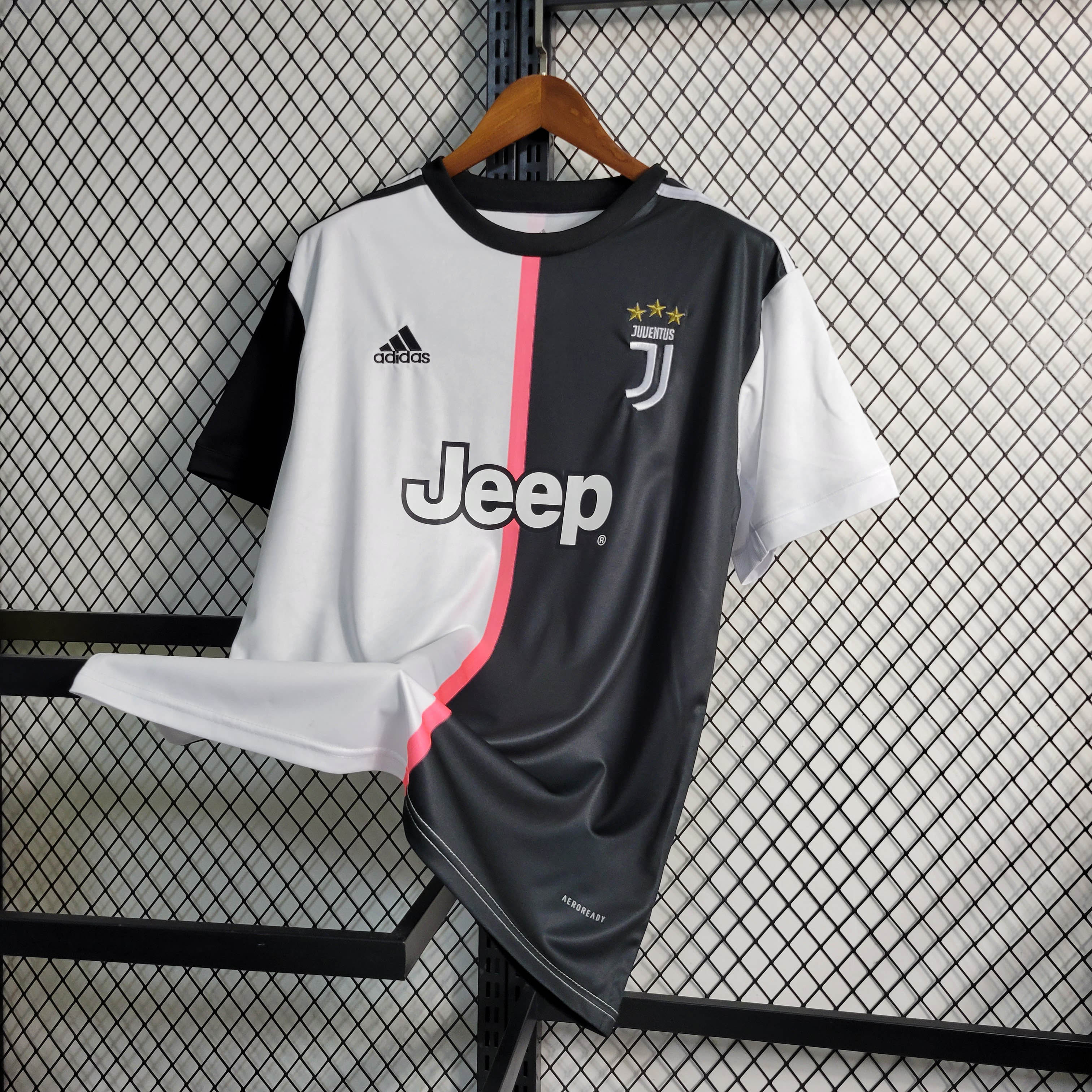 2019/2020 Retro Juventus Football Shirt Home 1:1 Thai Quality - Fans Edition