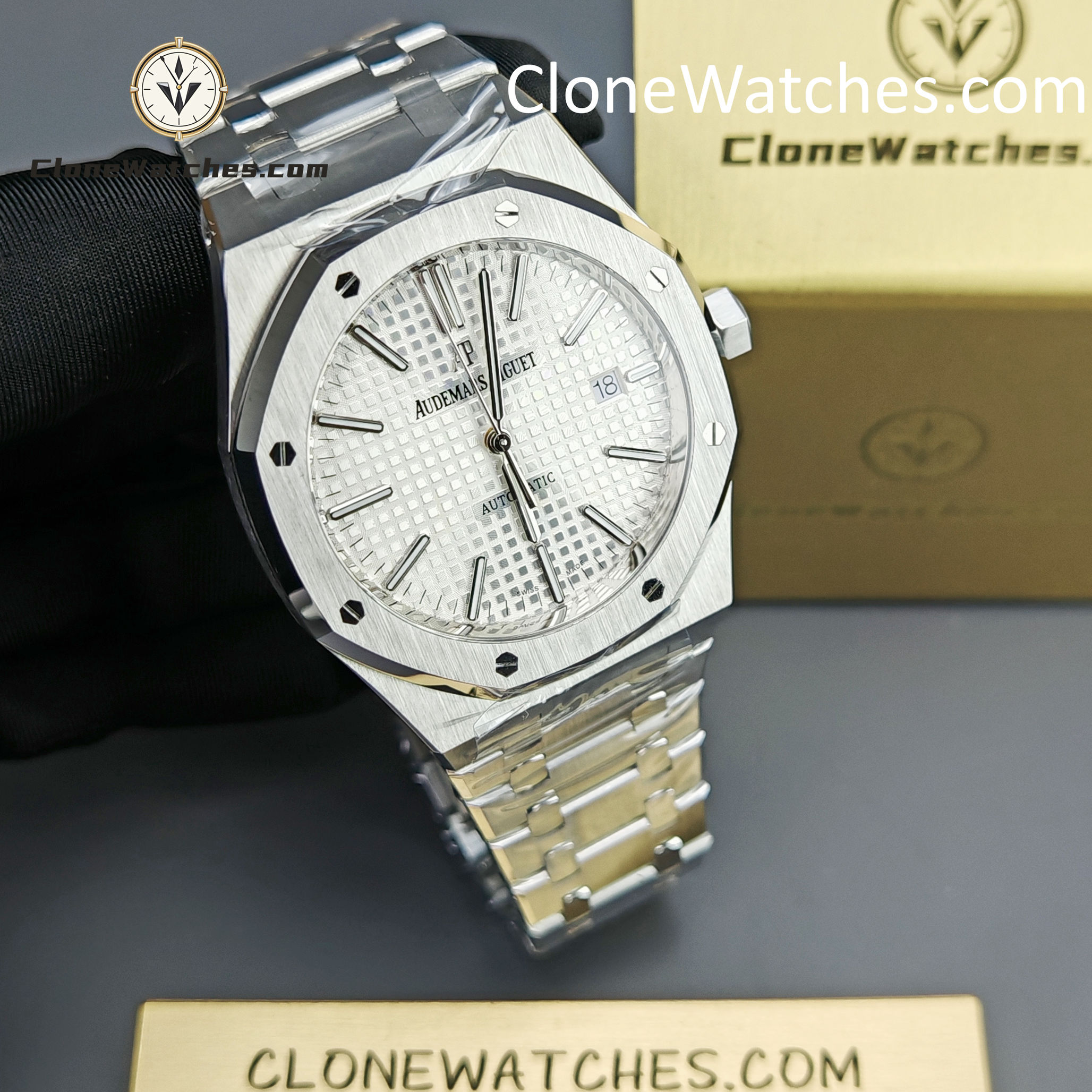 Audemars Piguet Super Clone Watches 1:1 Royal Oak 15400 White Dial