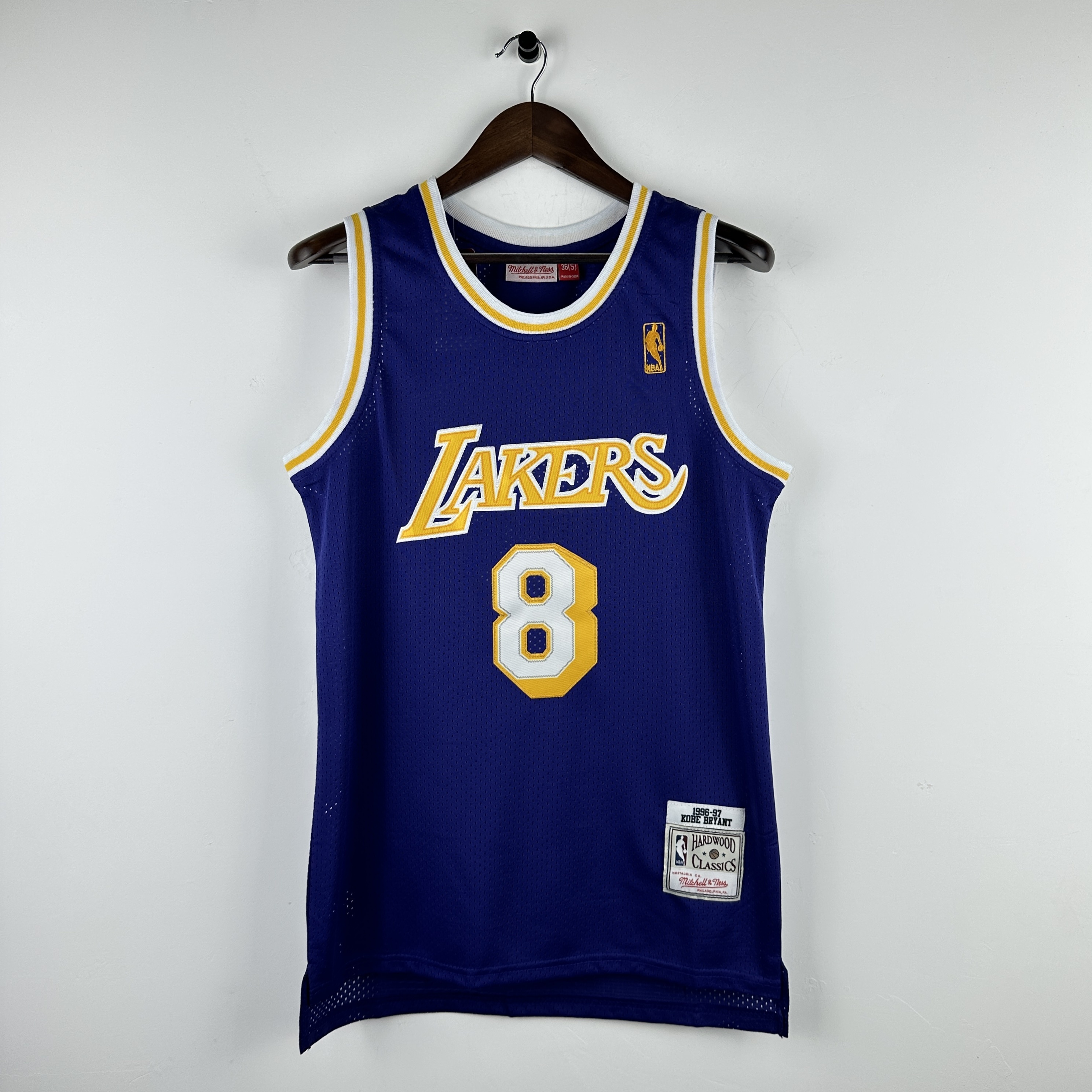 Embroidered MN Retro Jersey Lakers 96/97 Season Crew Neck Purple No. 8 Kobe