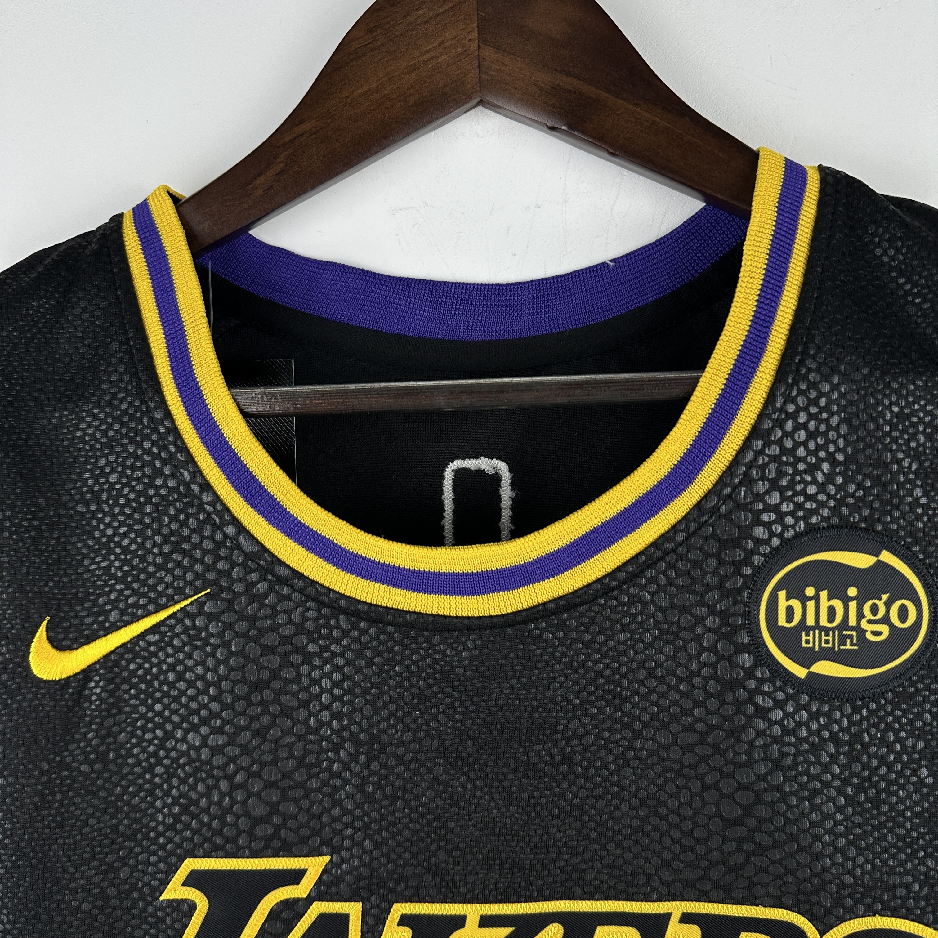 Embroidery Lakers Snake No. 77 Dončić