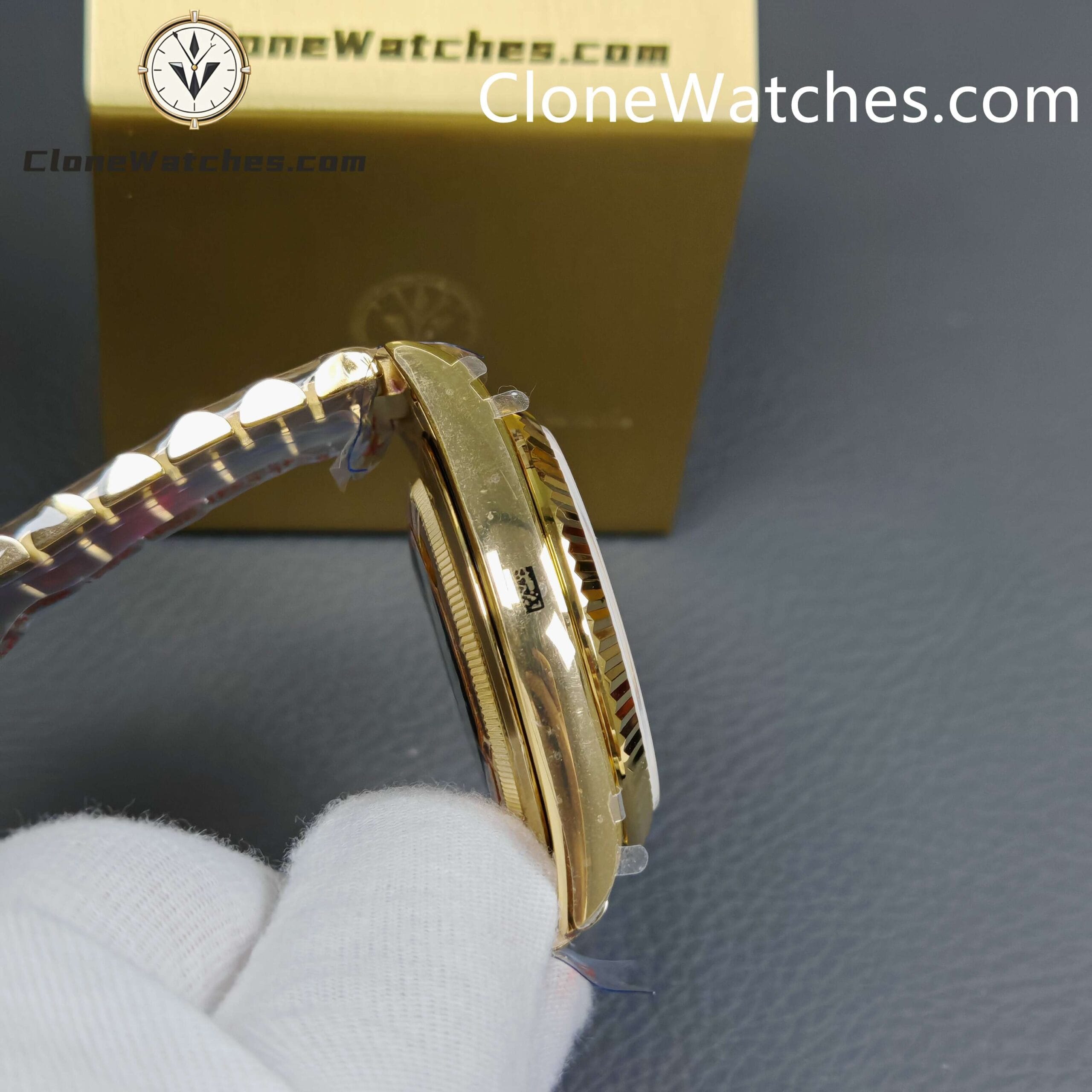 Rolex Super Clone Watches 1:1 Day Date 18K Gold Silver Dial 40mm m228238-0002 3255 Movement