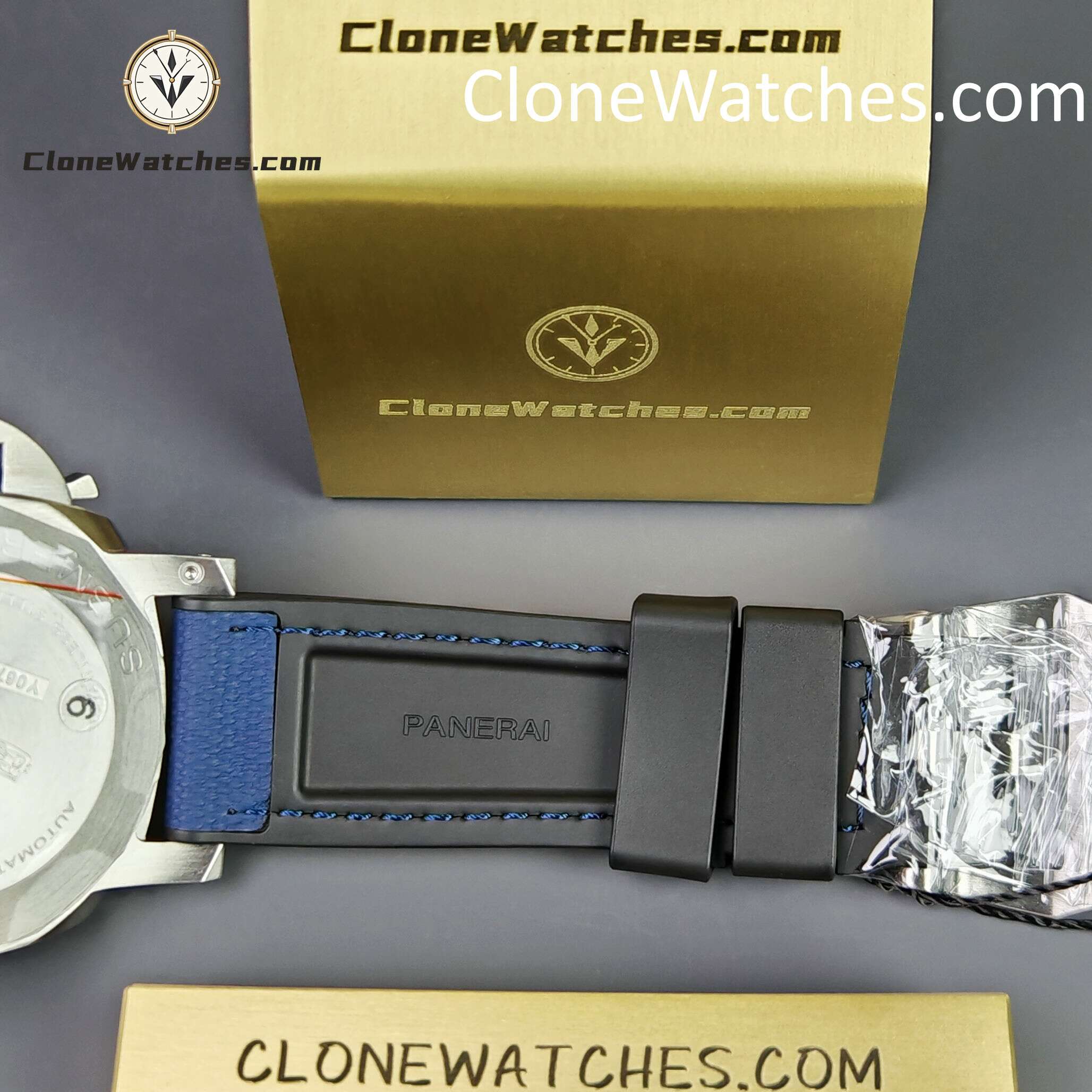 Panerai Super Clone Watches 1:1 Submersible QuarantaQuattro Luna Rossa PAM01391 44mm