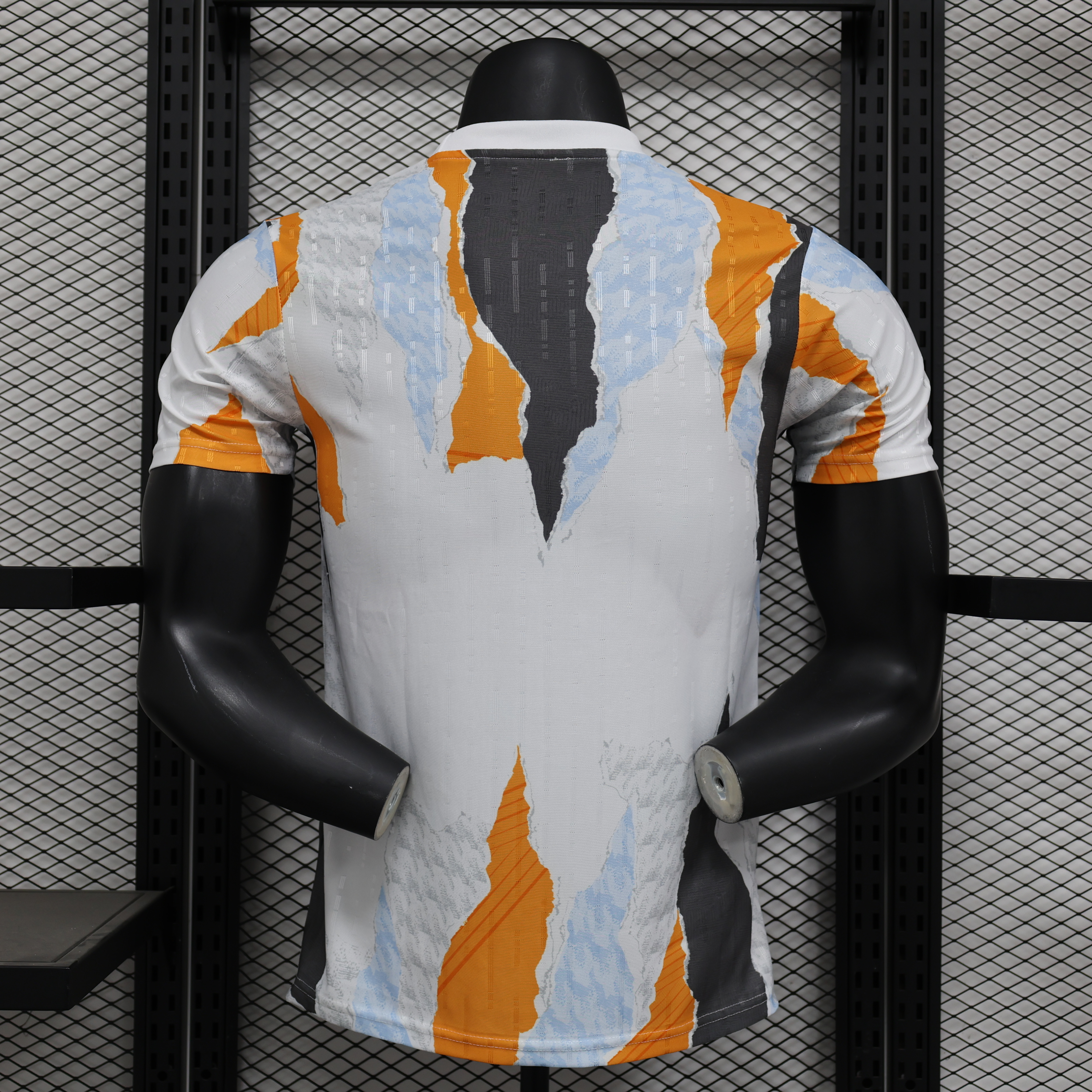 2024-25 Real Madrid pre-match training uniform - Player Edition