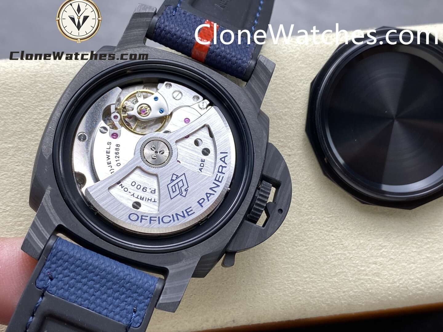 Panerai Super Clone Watches 1:1 Submersible Luna Rossa CarbotechTM PAM01563 Blue Dial