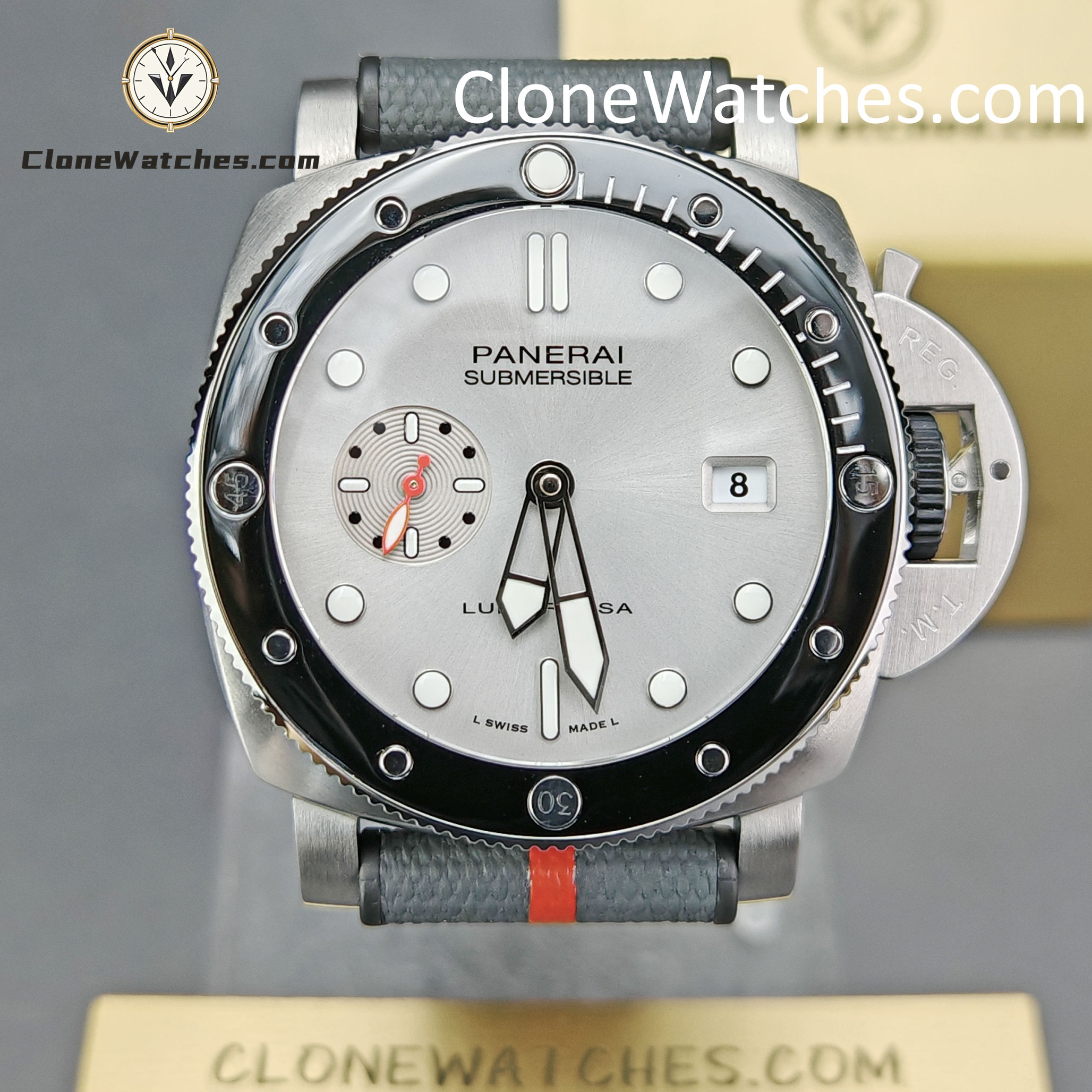Panerai Super Clone Watches 1:1 Submersible QuarantaQuattro Luna Rossa PAM01681 44mm