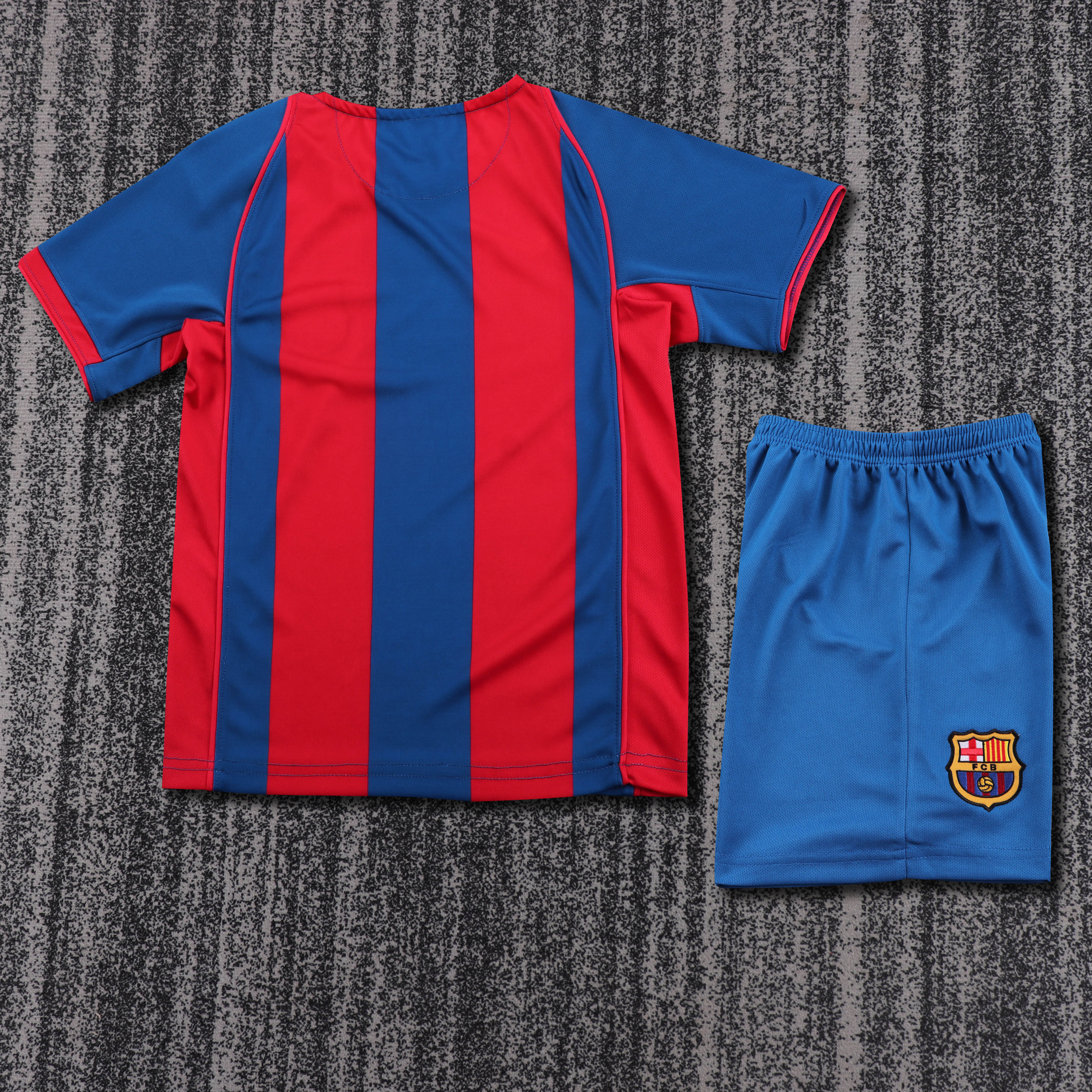2004-05 Barcelona Home Retro Children's Jersey Set - Fans Edition