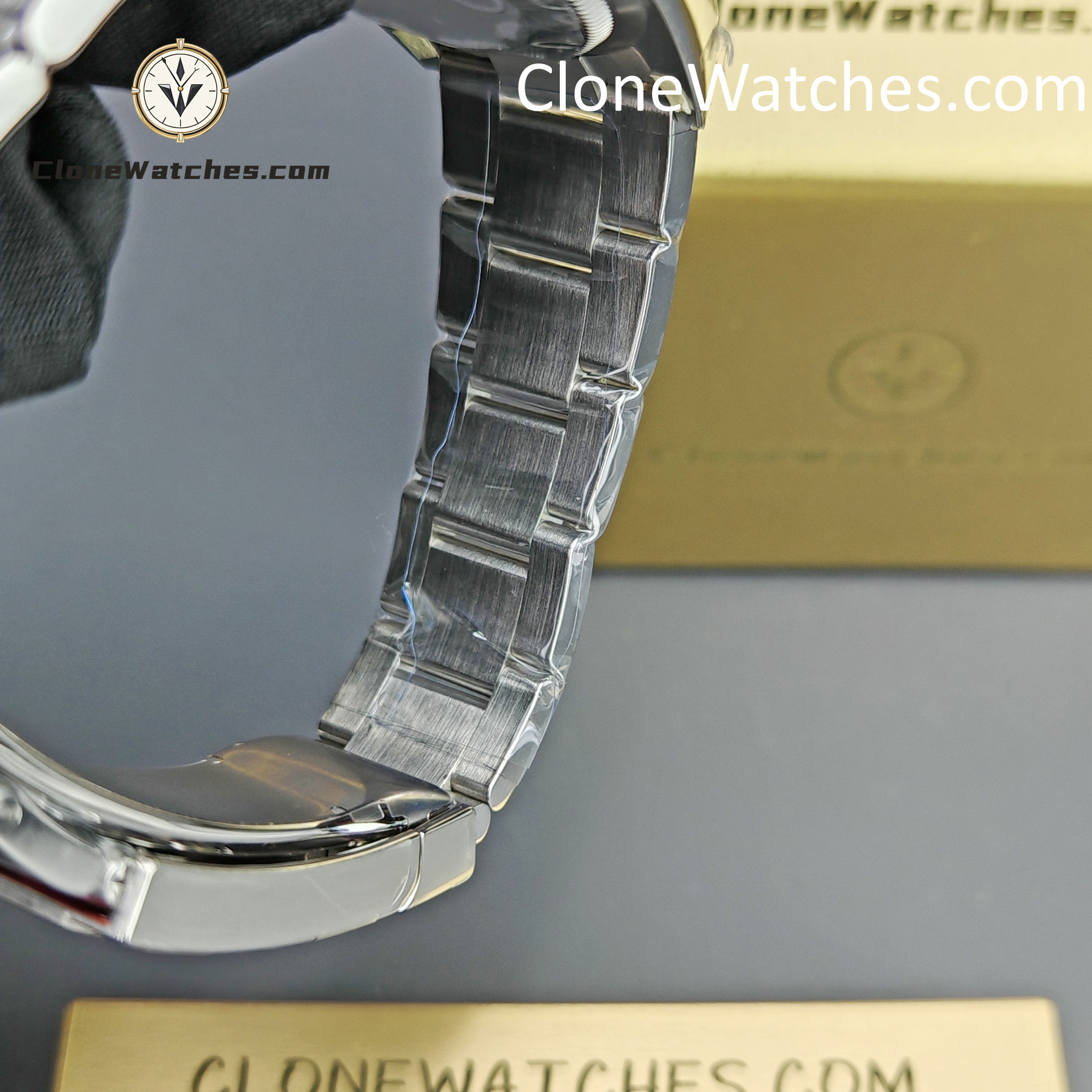 Rolex Super Clone Watches 1:1 Oyster Perpetual Silver Dial 36mm m126000-0001 3230 Movement