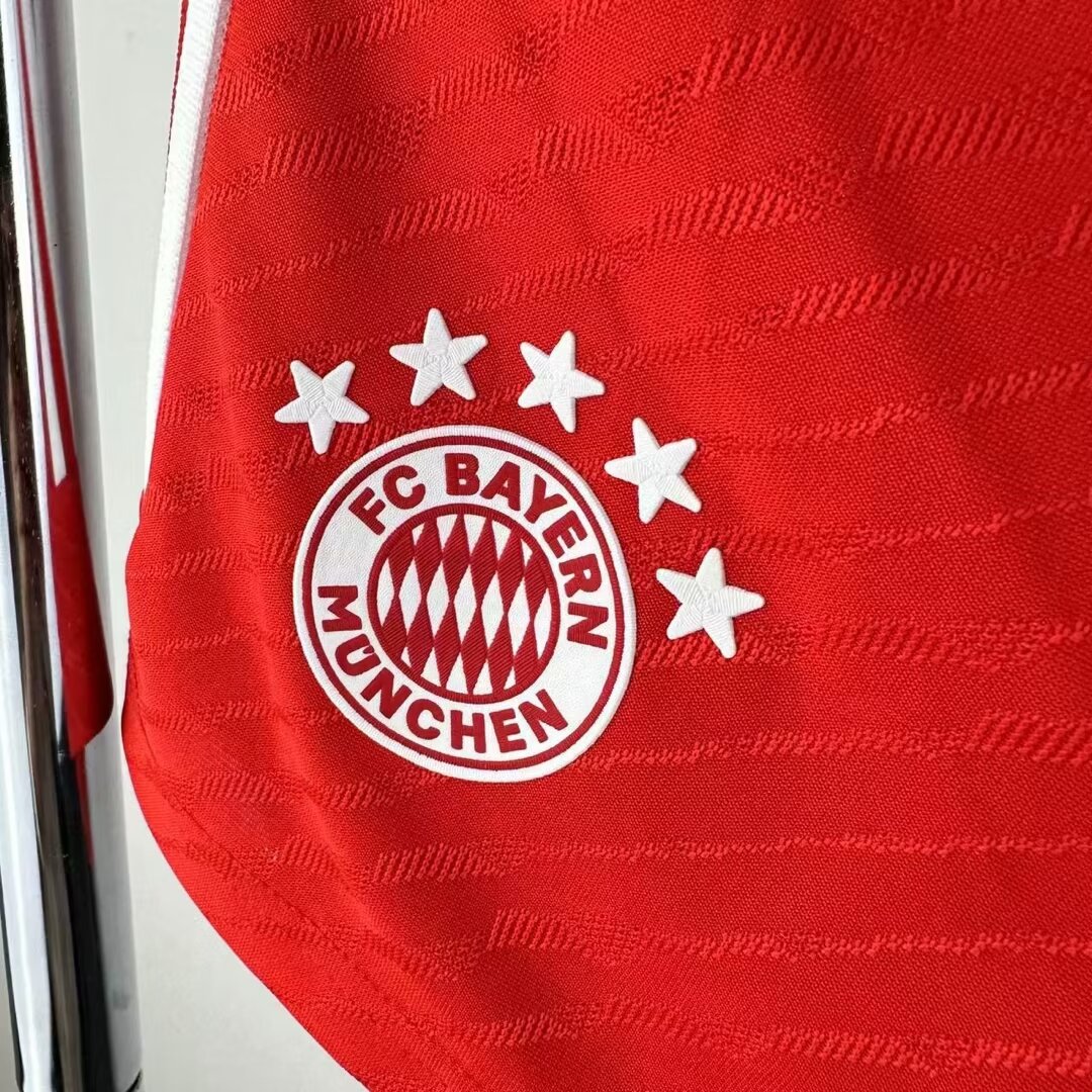 2023/2024 Bayern Munich Home Shorts - Fans Edition