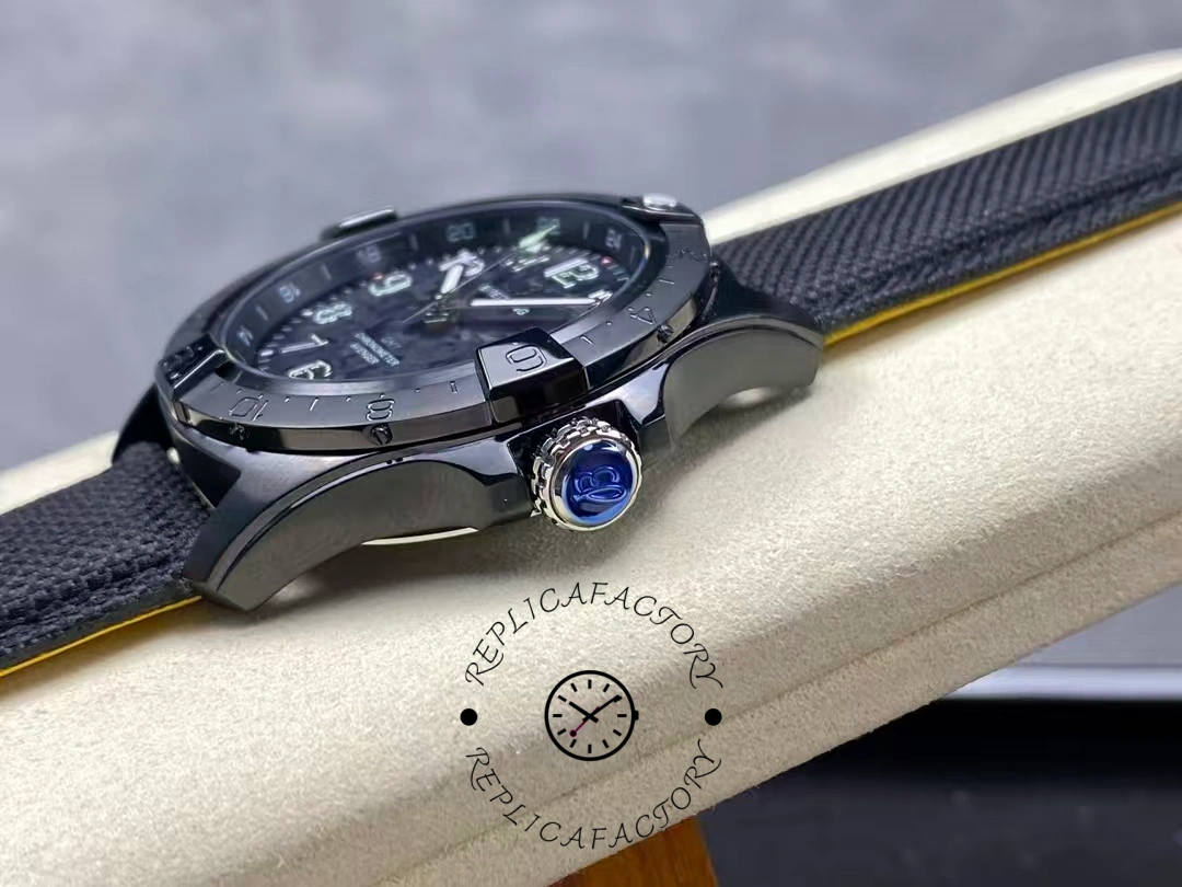 Breitling Avenger Automatic GMT Black Strap S32320101B1X1 Replica