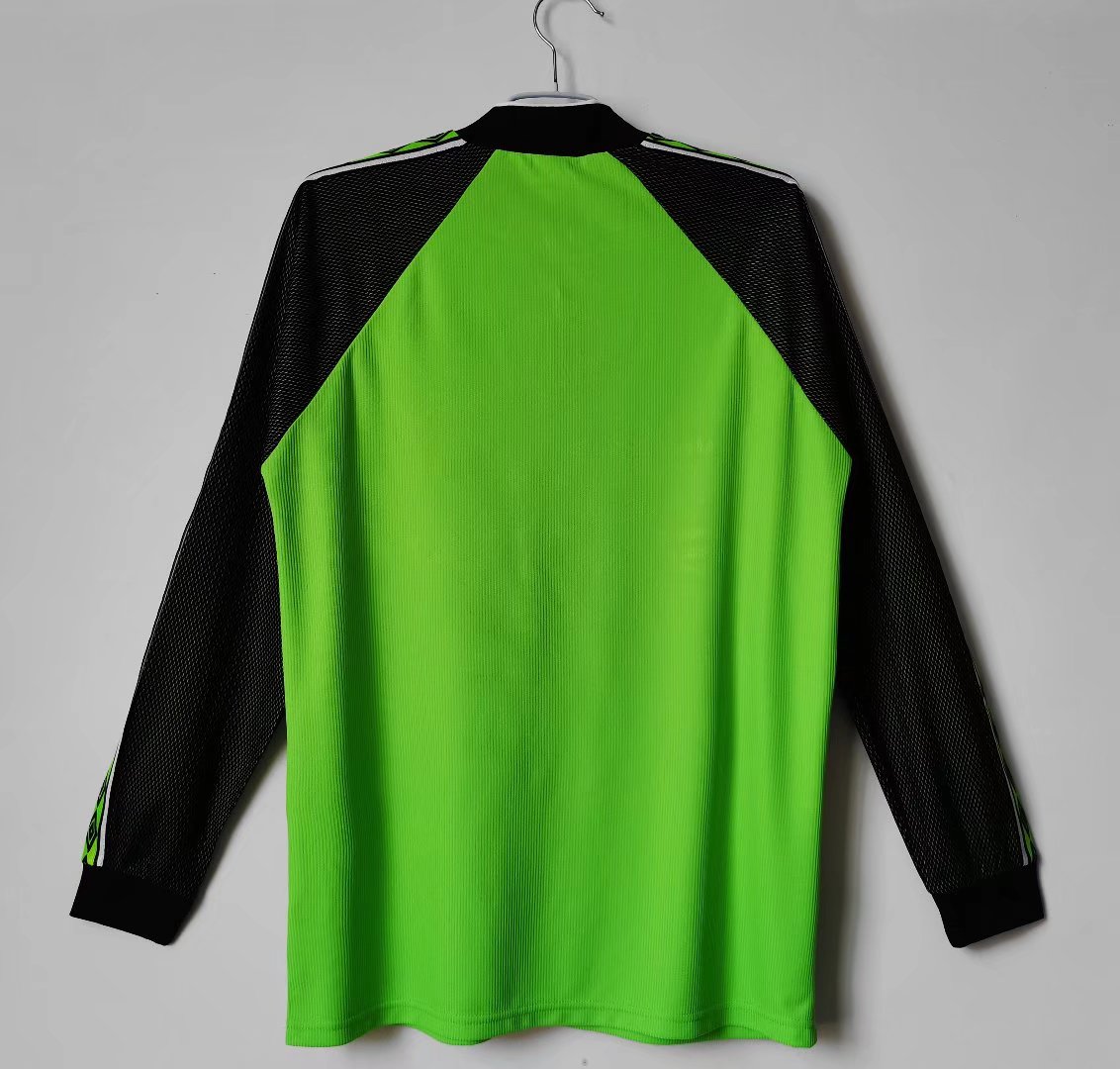 1998/99 Vintage Manchester United Goalkeeper Green Jersey - Fans Edition