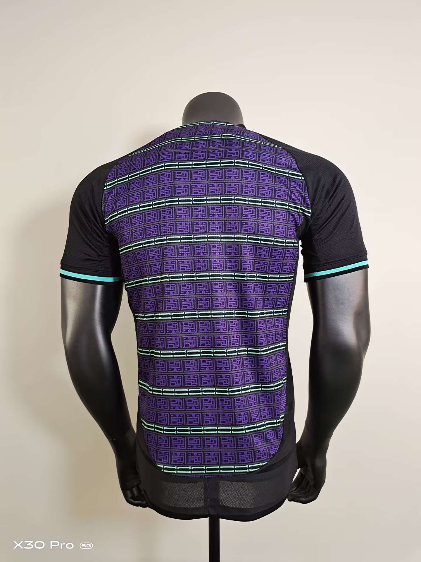 25-26 Arsenal training jersey - player version