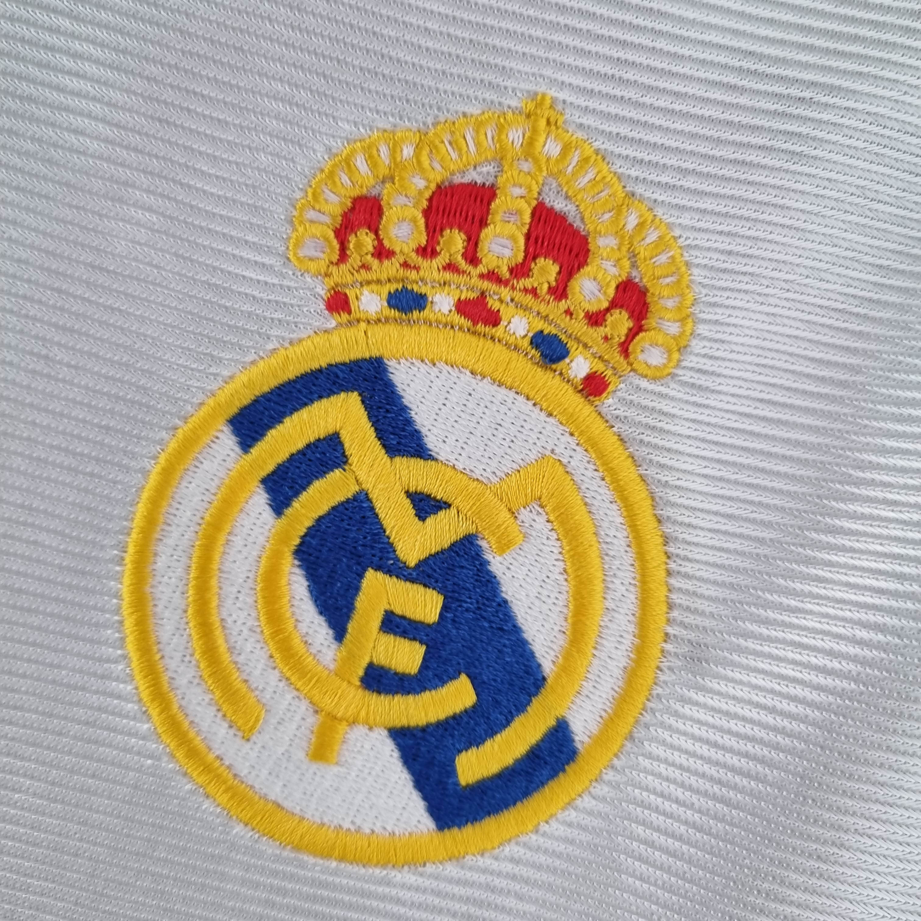 1998/2000 Real Madrid Home Retro Jersey - Fans Edition