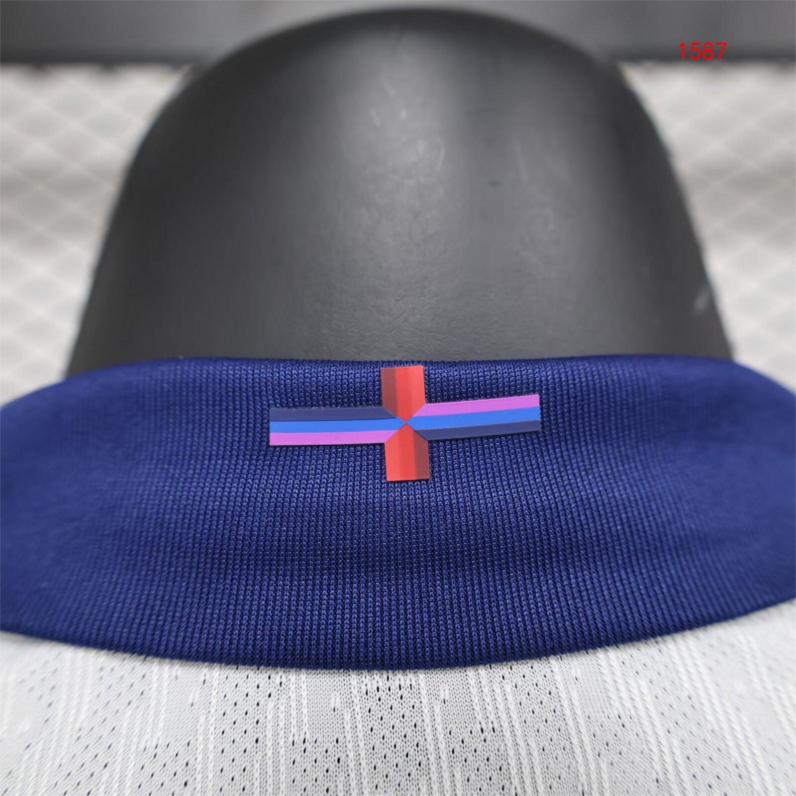 2024/25 England home players long sleeves