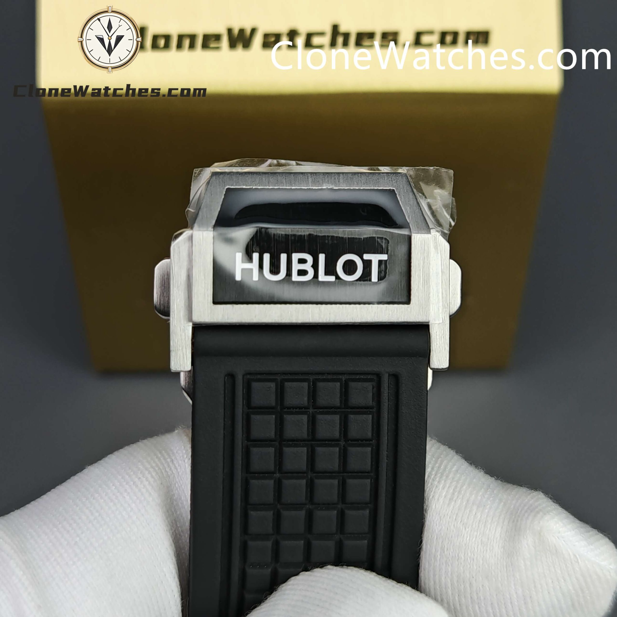 Hublot Super Clone Watches 1:1 Square Bang Unico Titanium Ceramic 42MM 821.NM.0170.RX