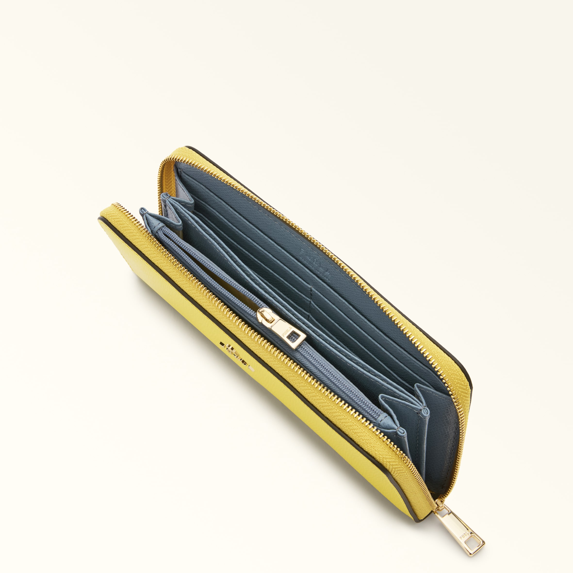 Furla Camelia Zip Around XL