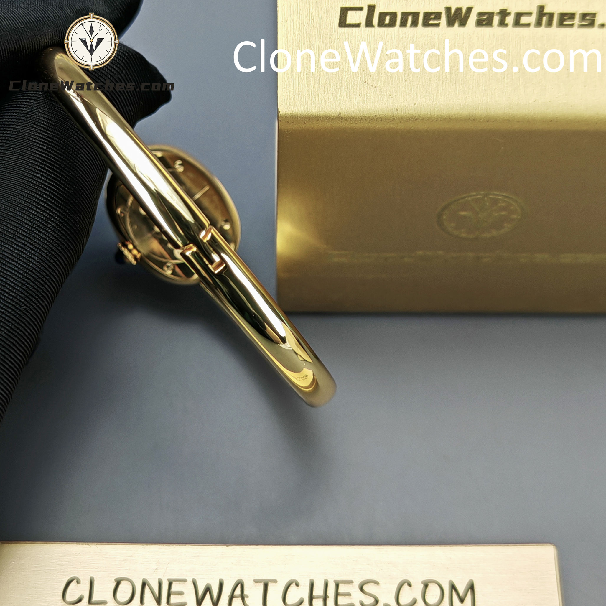 Cartier Super Clone Watches 1:1 Baignoire 18K Gold White Dial WGBA0018