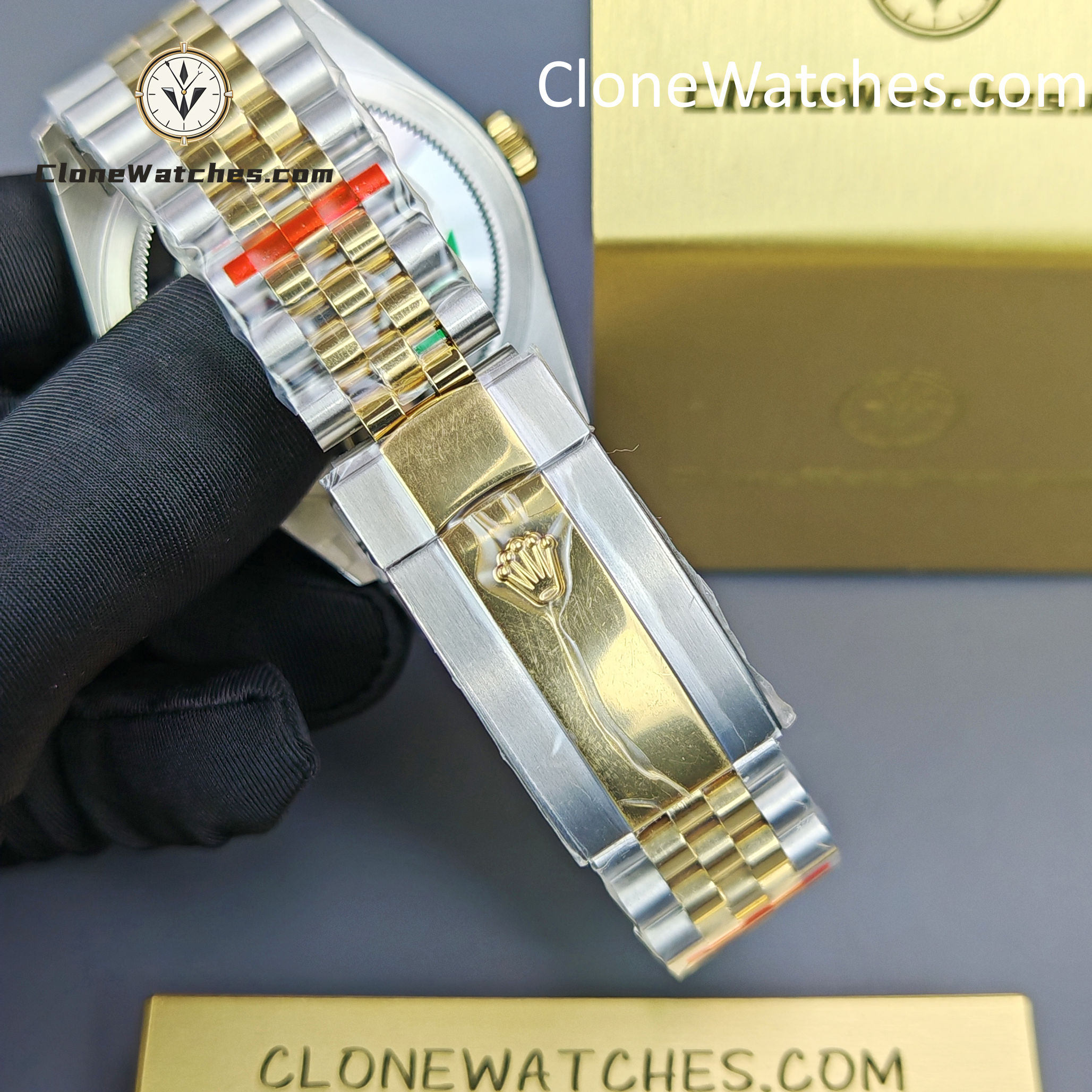 Rolex Super Clone Watches 1:1 Sky Dweller White Dial Jubilee m336933-0006 42MM