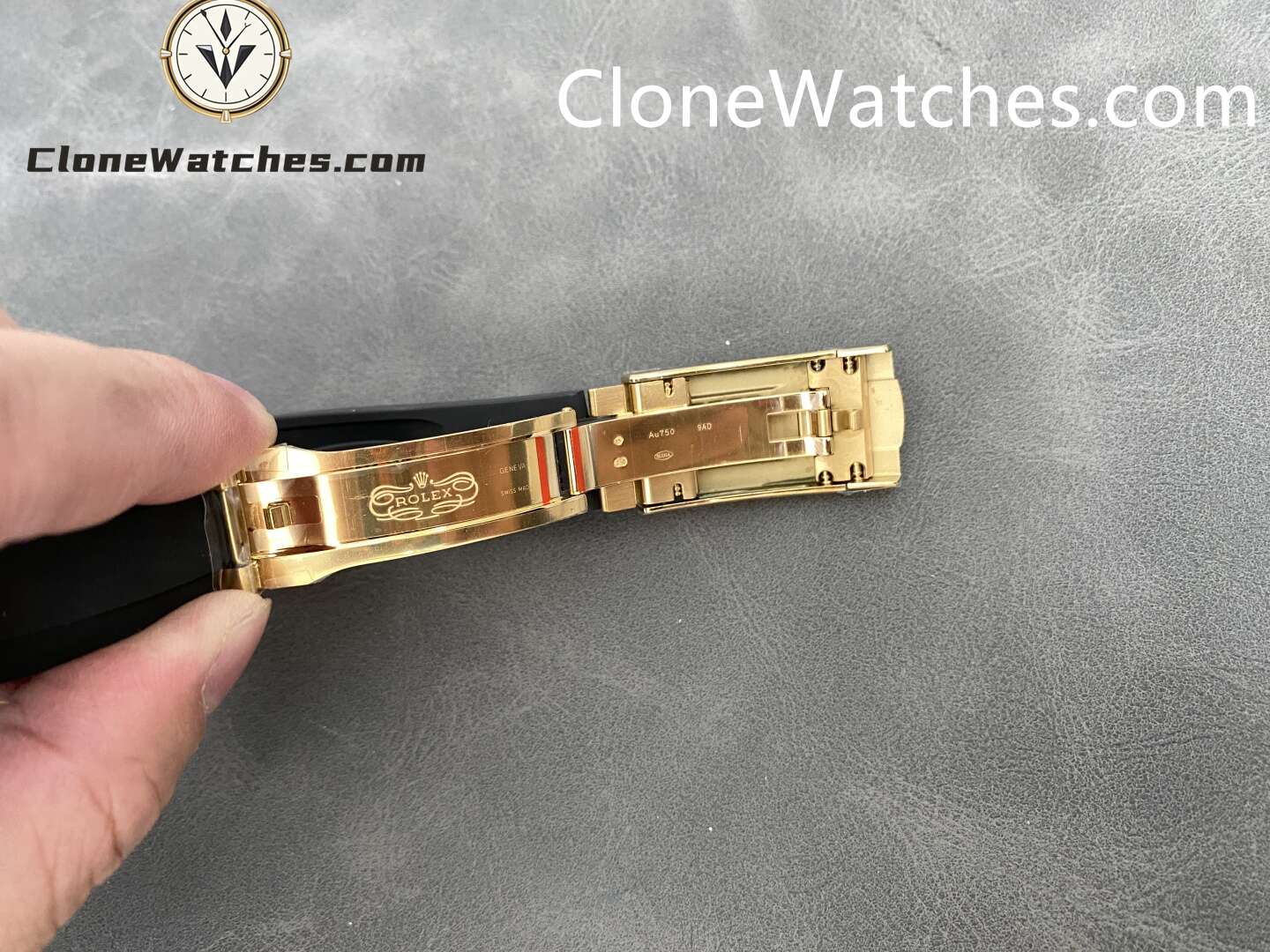 Rolex Super Clone Watch 1:1 Sky Dweller Gold Dial M326238-0007 42MM Rubber Strap