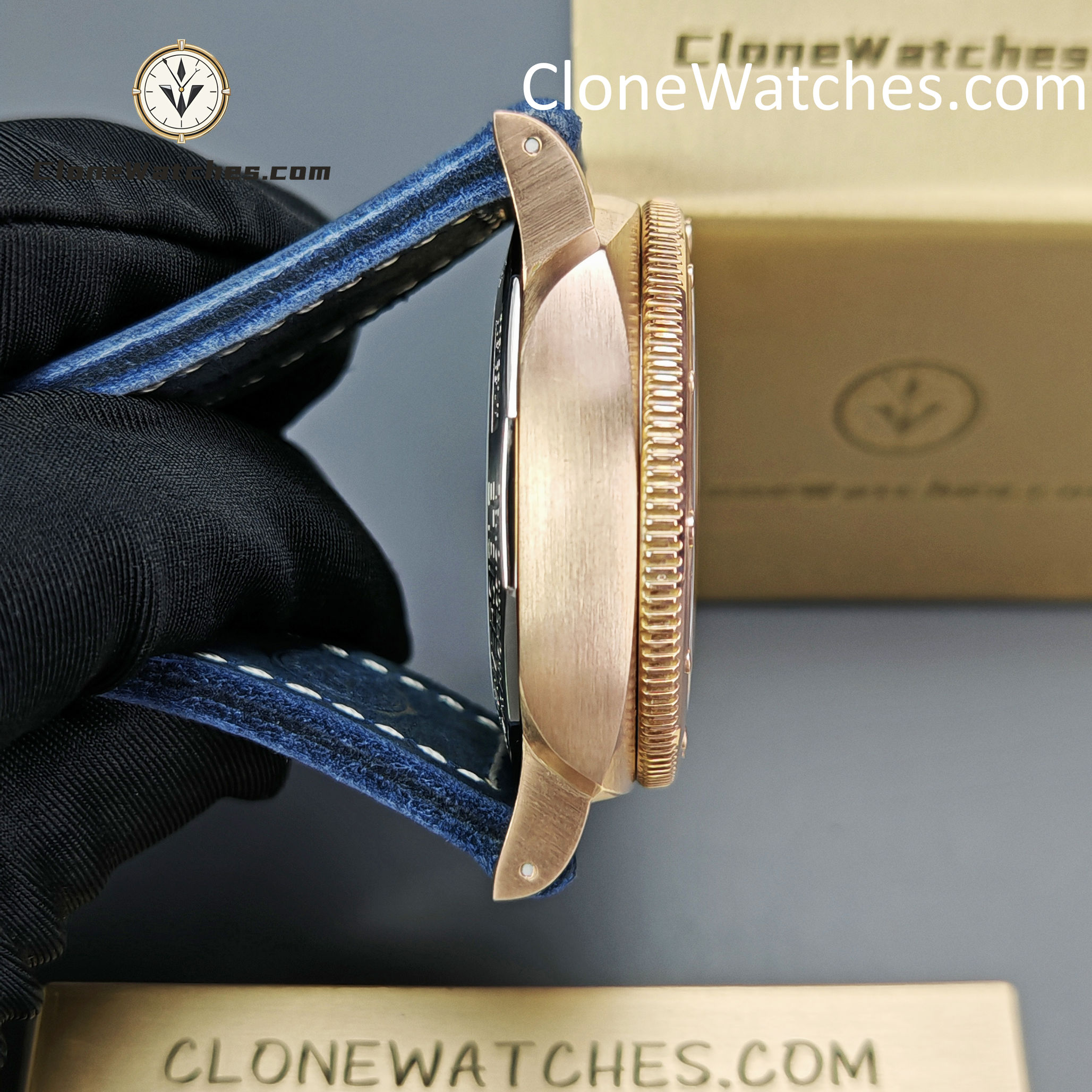 Panerai Super Clone Watches 1:1 Submersible Bronzo PAM01074 Blue Dial