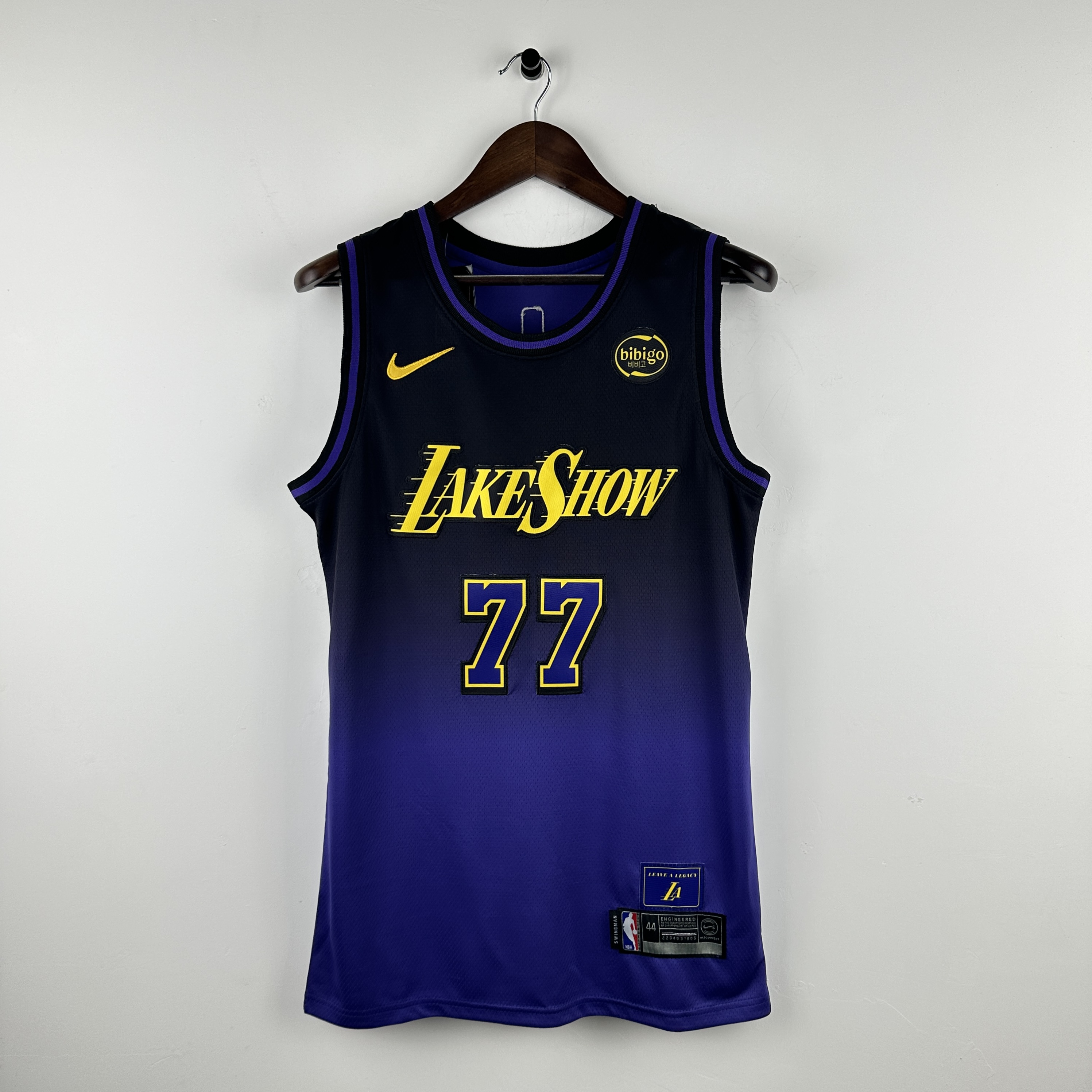 Embroidery 25th season Lakers City Edition No. 77 Doncic