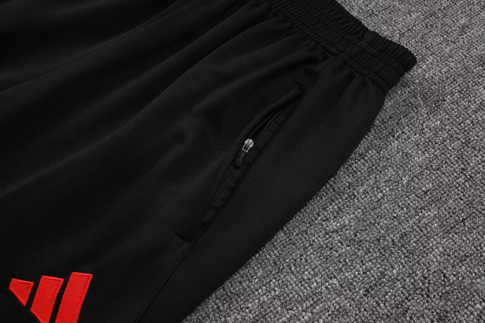 2025/26 Liverpool FC Black Jacket Tracksuit