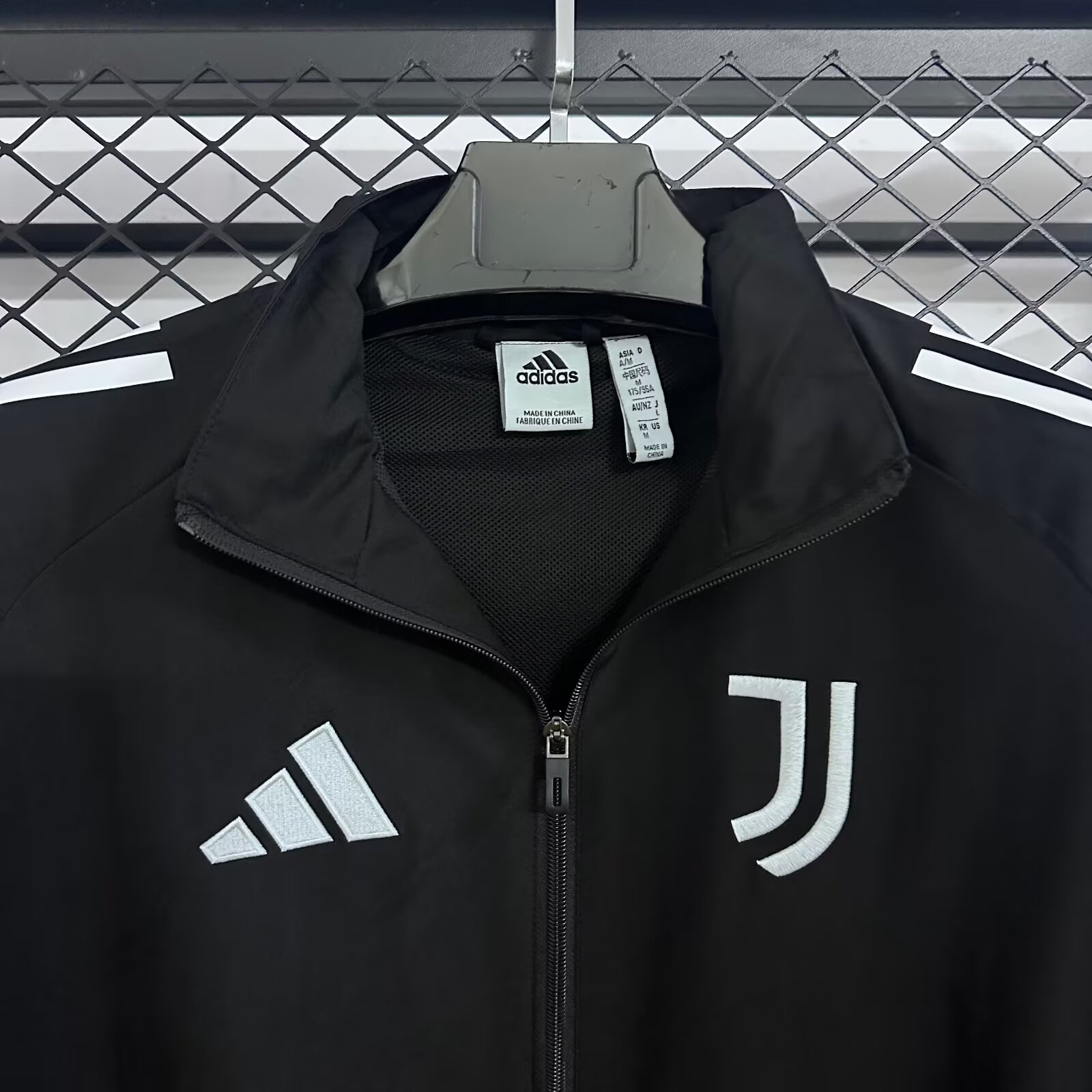 2025/26 Juventus Training Waterproof Windbreaker