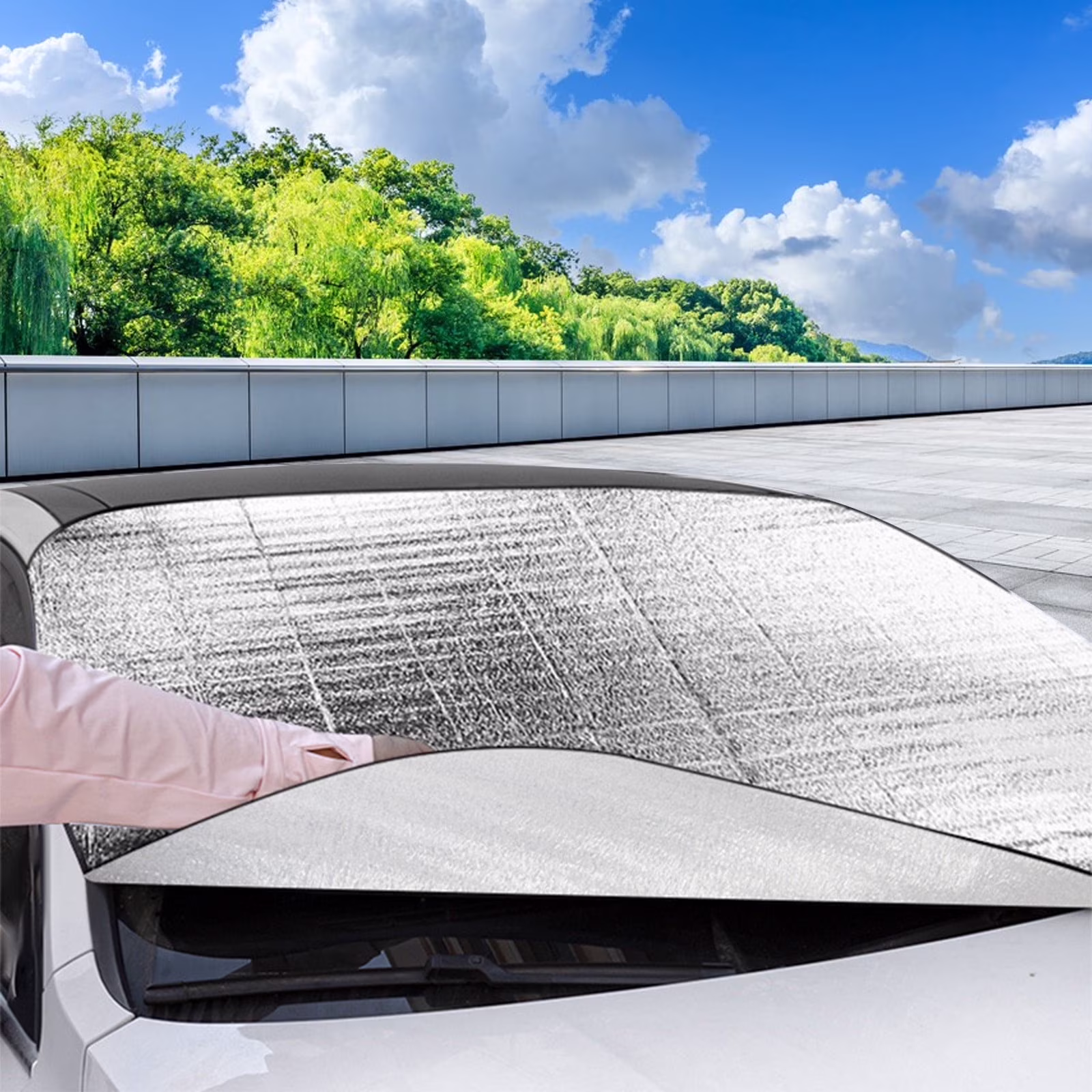 Lixmnse 200x70cm Car Sun Shield with Aluminum Foil, Reflective Front Window Shade for UV Block and Heat Reduction Silver