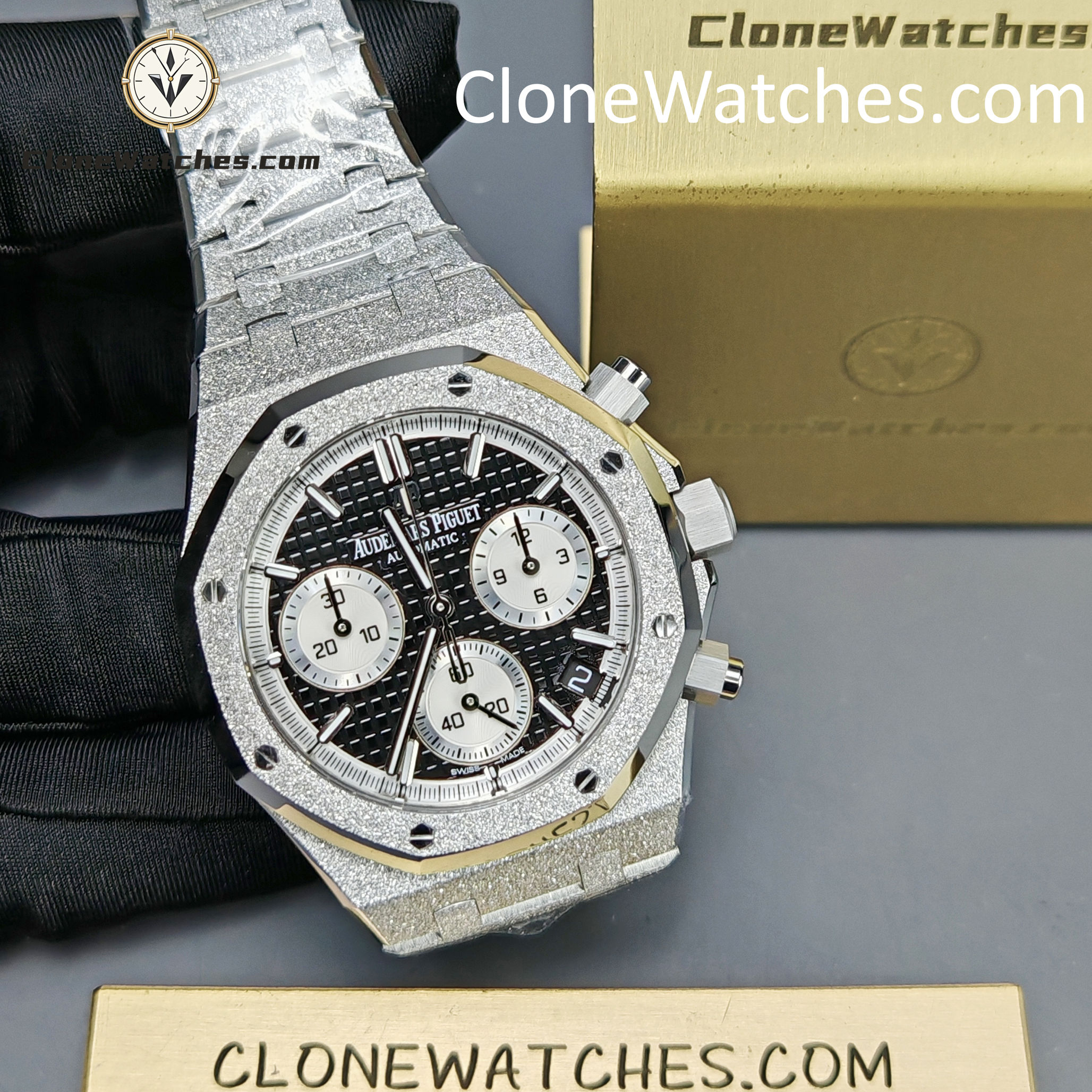Audemars Piguet Super Clone Watches 1:1 Royal Oak Black & Silver Dial 26239BC Selfwinding Chronograph