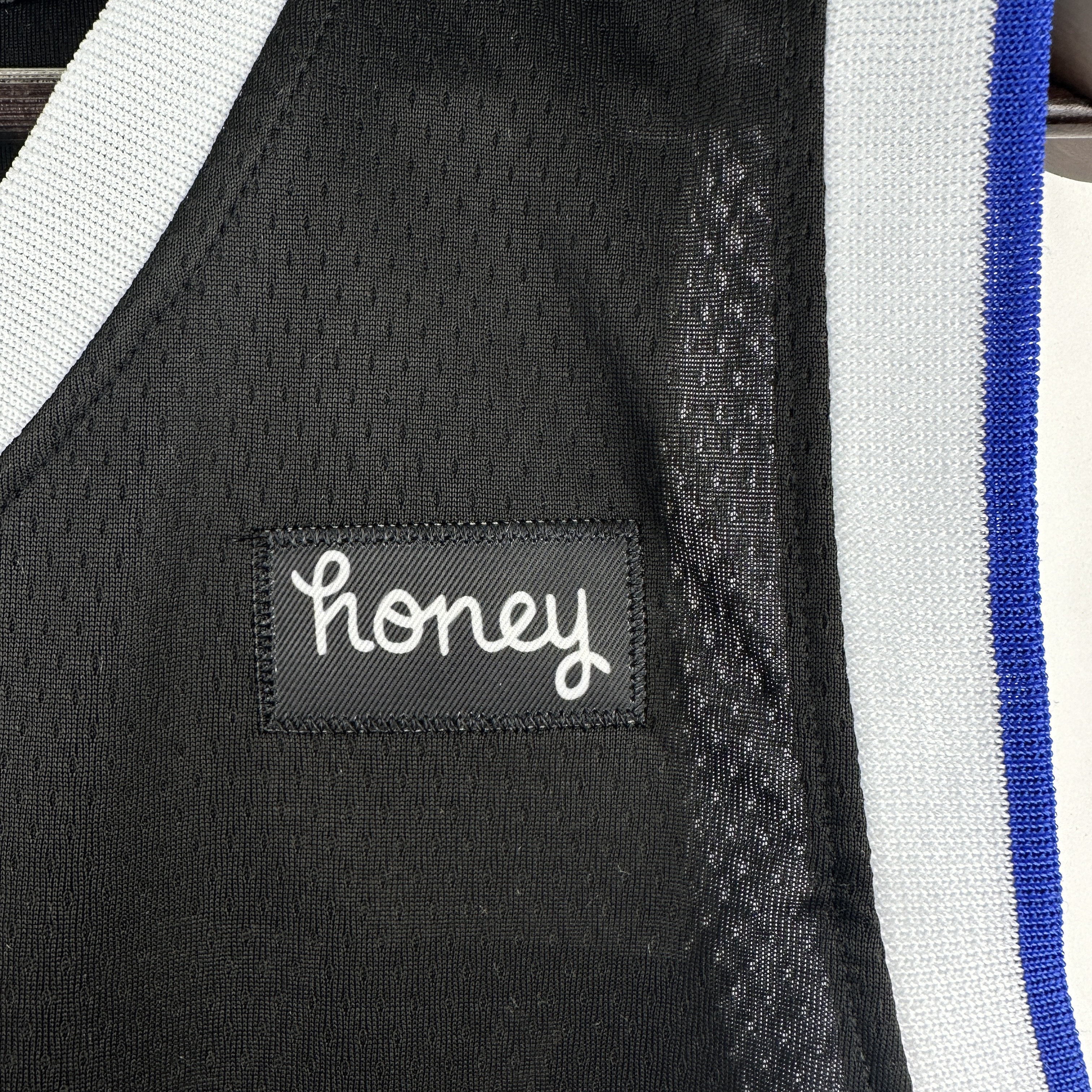 Embroidery Clippers Latin Black No. 2 Leonard