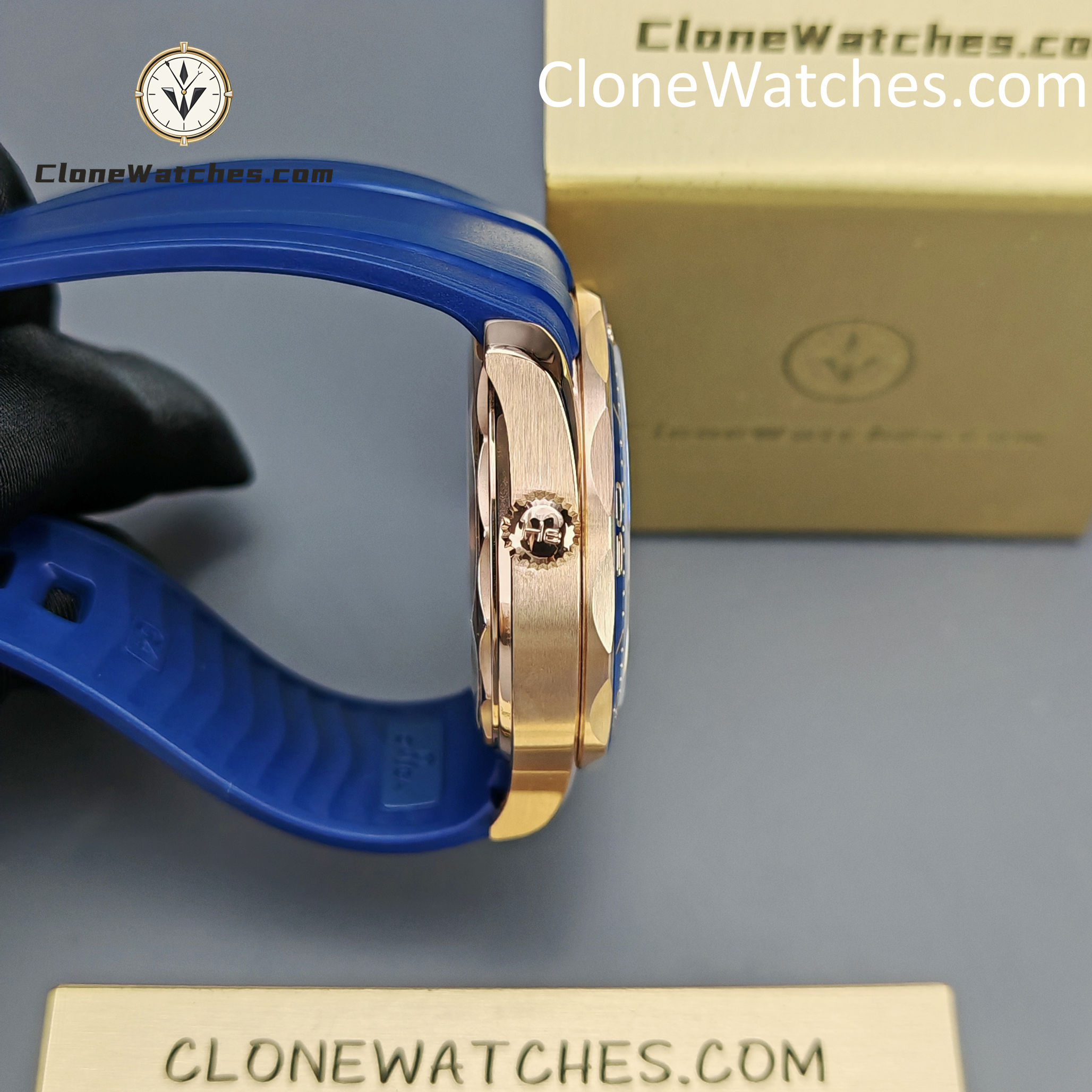 OMEGA Super Clone Watches 1:1 Seamaster Diver 300M Rose Gold 210.62.42.20.03.001 42MM
